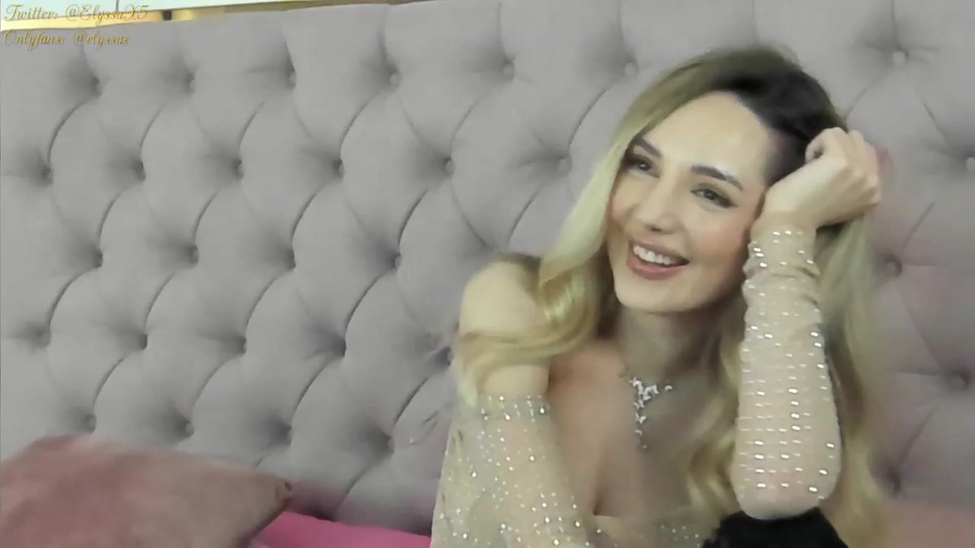 Gallery image thumbnail from Elyssa_'s myfreecams stream on, 02/20/2023, 15:21 image 12 of 20