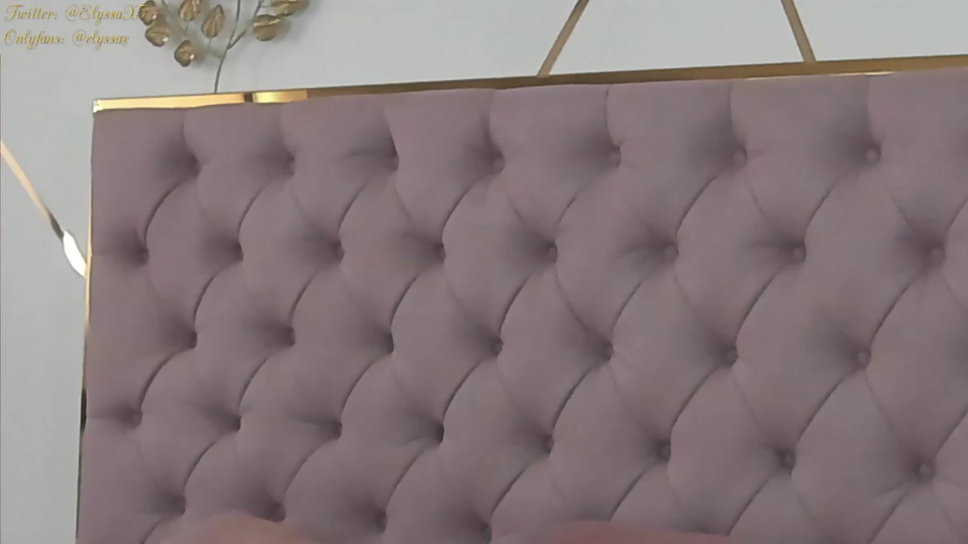 Gallery image thumbnail from Elyssa_'s myfreecams stream on, 03/14/2023, 13:01 image 11 of 20
