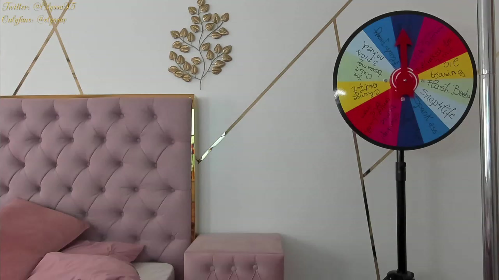 Gallery image thumbnail from Elyssa_'s myfreecams stream on, 04/19/2023, 11:15 image 5 of 20