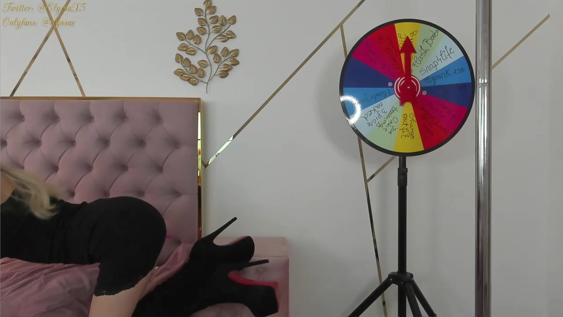 Gallery image thumbnail from Elyssa_'s myfreecams stream on, 04/20/2023, 15:01 image 5 of 20