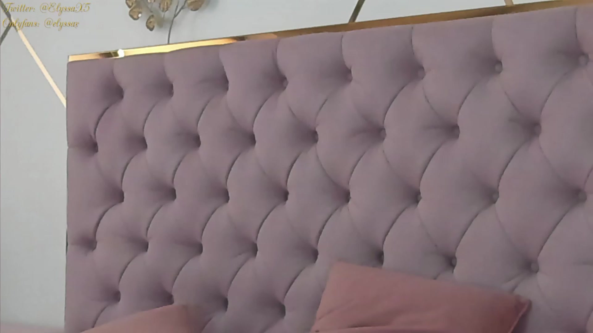 Gallery image thumbnail from Elyssa_'s myfreecams stream on, 07/06/2023, 08:31 image 20 of 20
