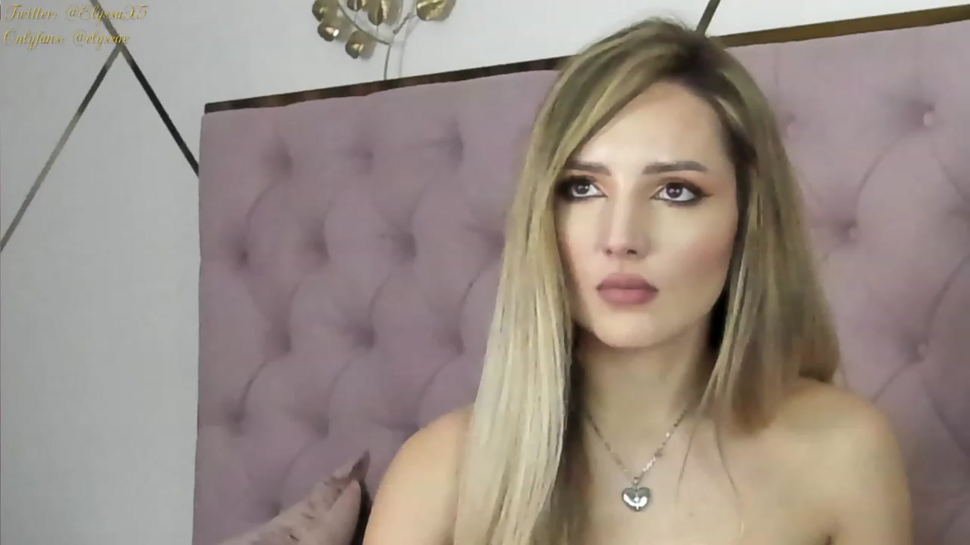 Gallery image thumbnail from Elyssa_'s myfreecams stream on, 10/09/2023, 18:40 image 14 of 20