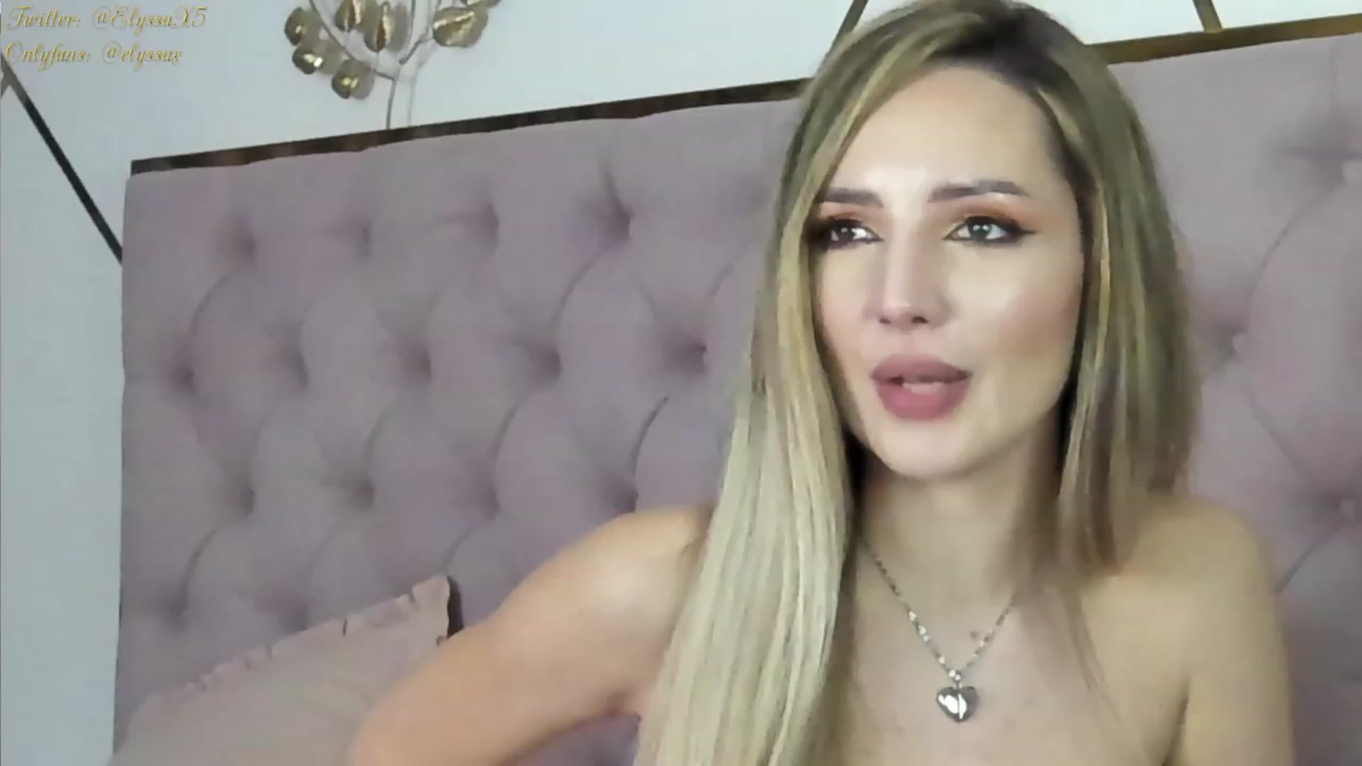 Gallery image thumbnail from Elyssa_'s myfreecams stream on, 10/09/2023, 19:54 image 13 of 20