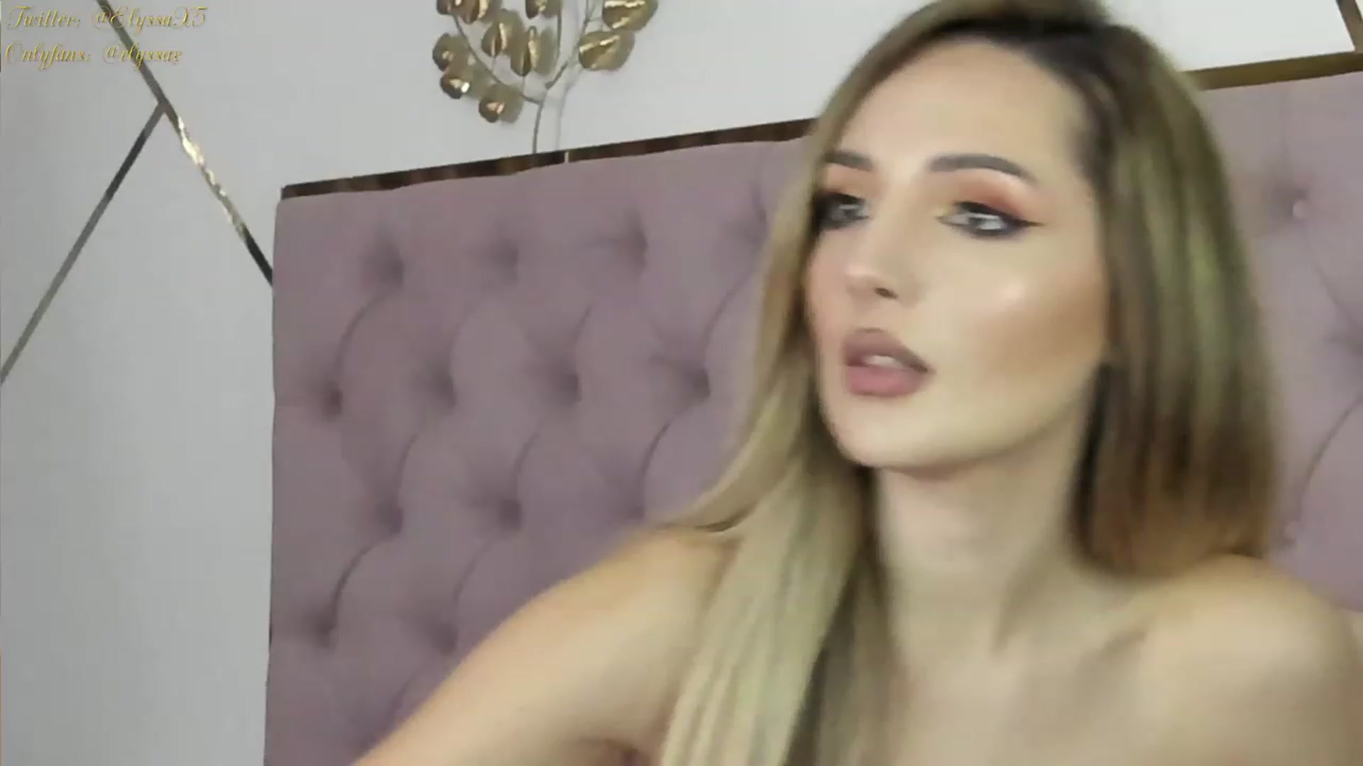 Gallery image thumbnail from Elyssa_'s myfreecams stream on, 10/12/2023, 16:27 image 10 of 20