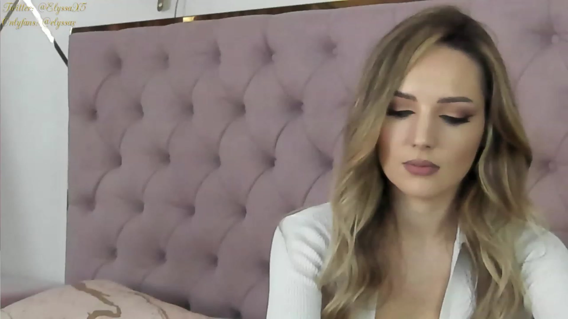 Gallery image thumbnail from Elyssa_'s myfreecams stream on, 11/06/2023, 15:03 image 13 of 20