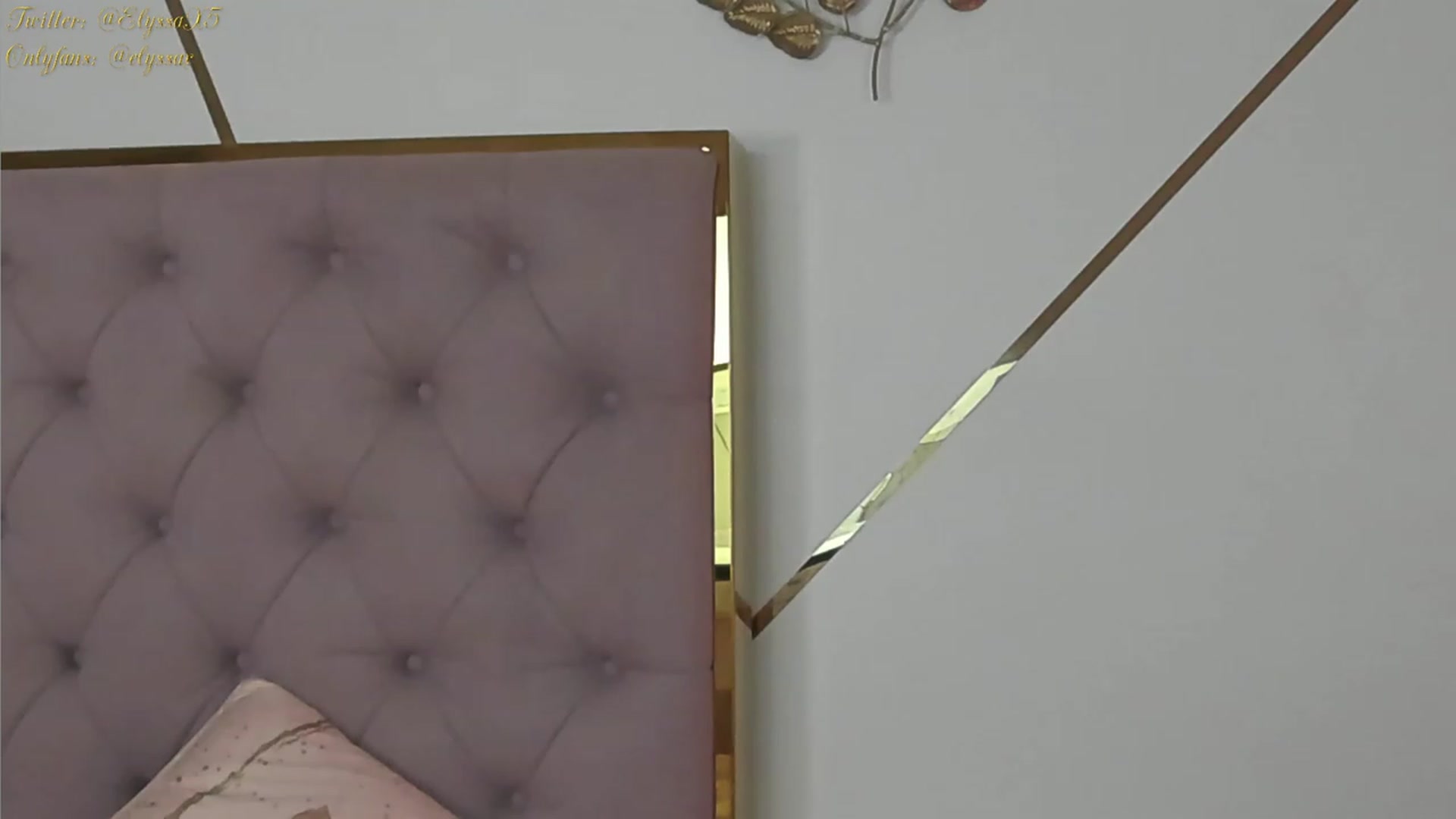 Gallery image thumbnail from Elyssa_'s myfreecams stream on, 11/07/2023, 16:51 image 15 of 20