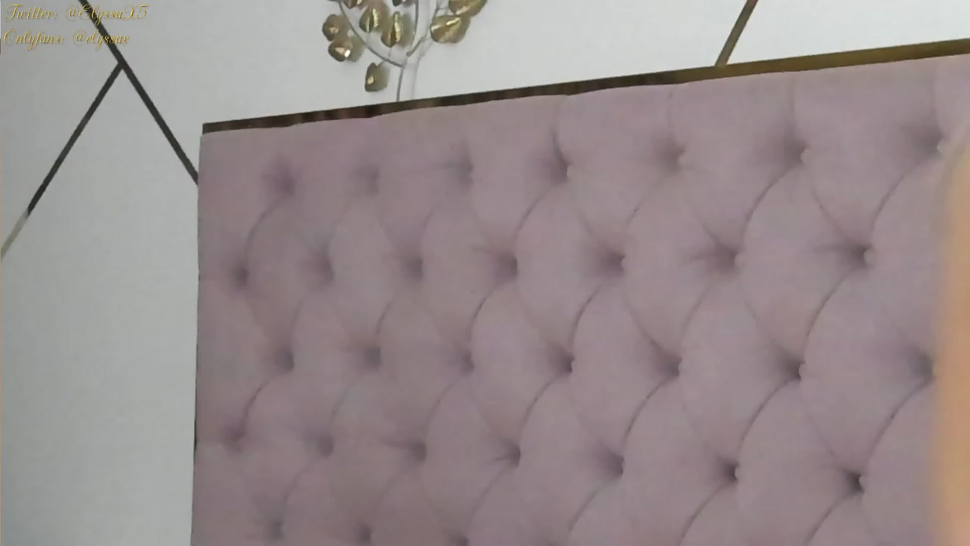 Gallery image thumbnail from Elyssa_'s myfreecams stream on, 11/20/2023, 17:20 image 14 of 20