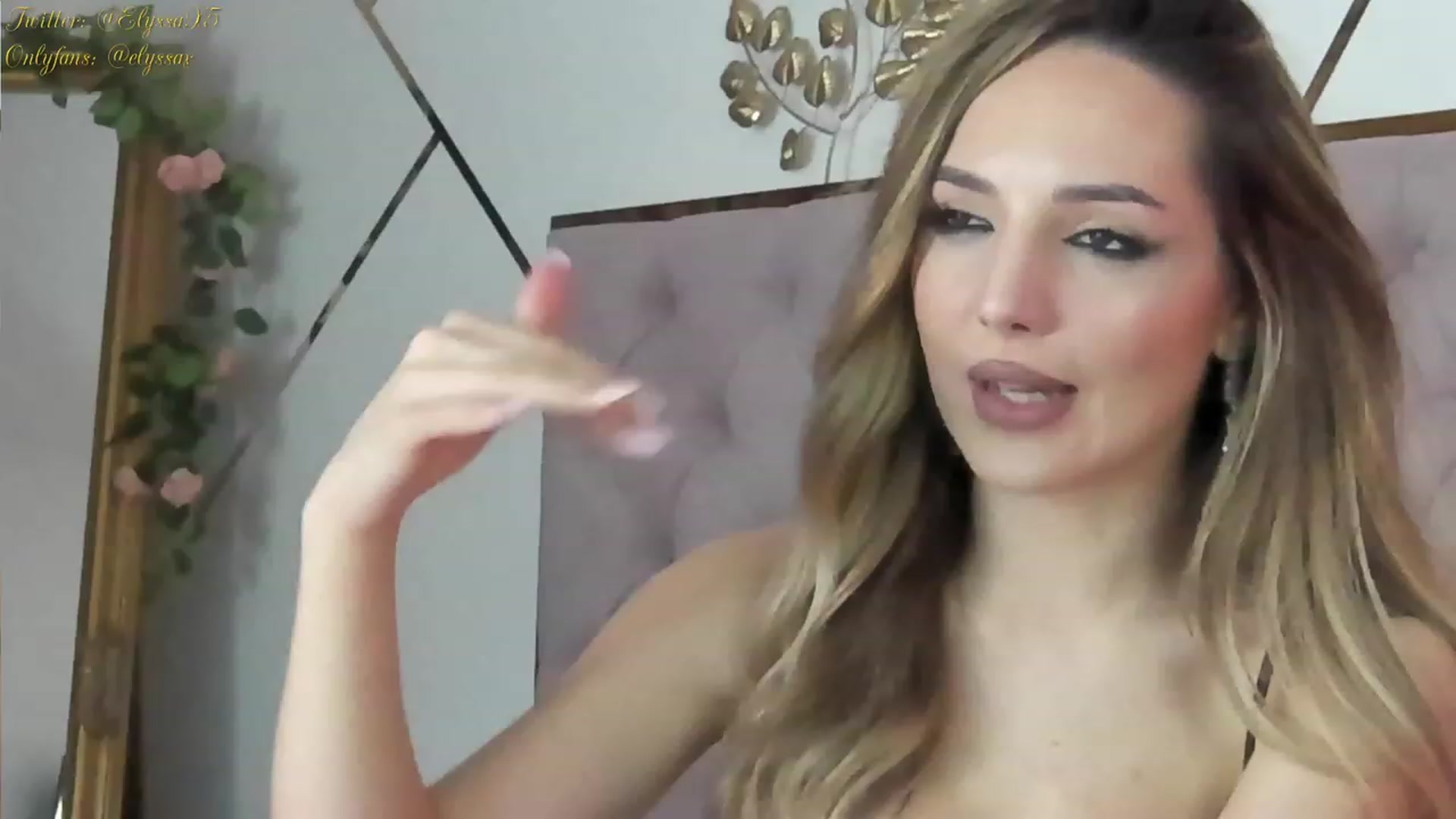 Gallery image thumbnail from Elyssa_'s myfreecams stream on, 11/30/2023, 16:19 image 15 of 20
