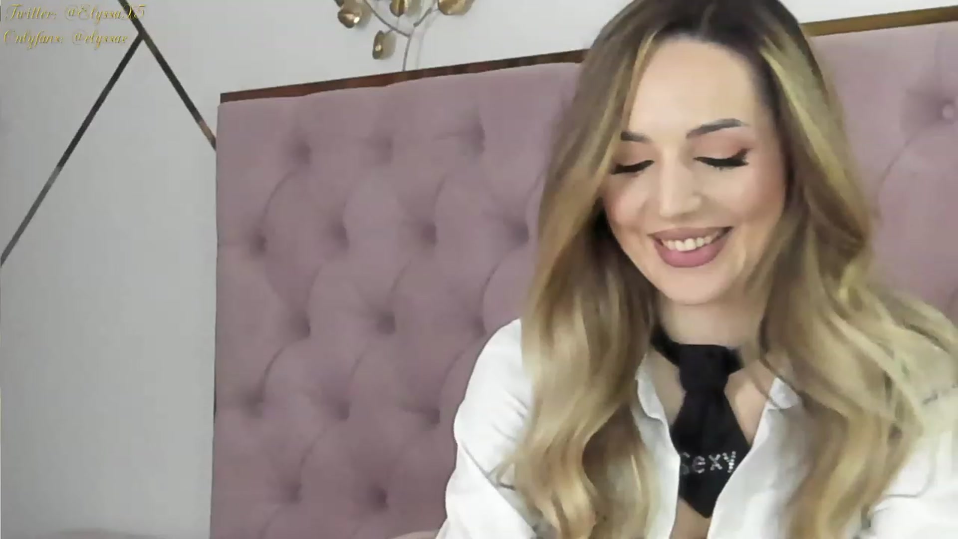 Gallery image thumbnail from Elyssa_'s myfreecams stream on, 12/12/2023, 14:27 image 17 of 20