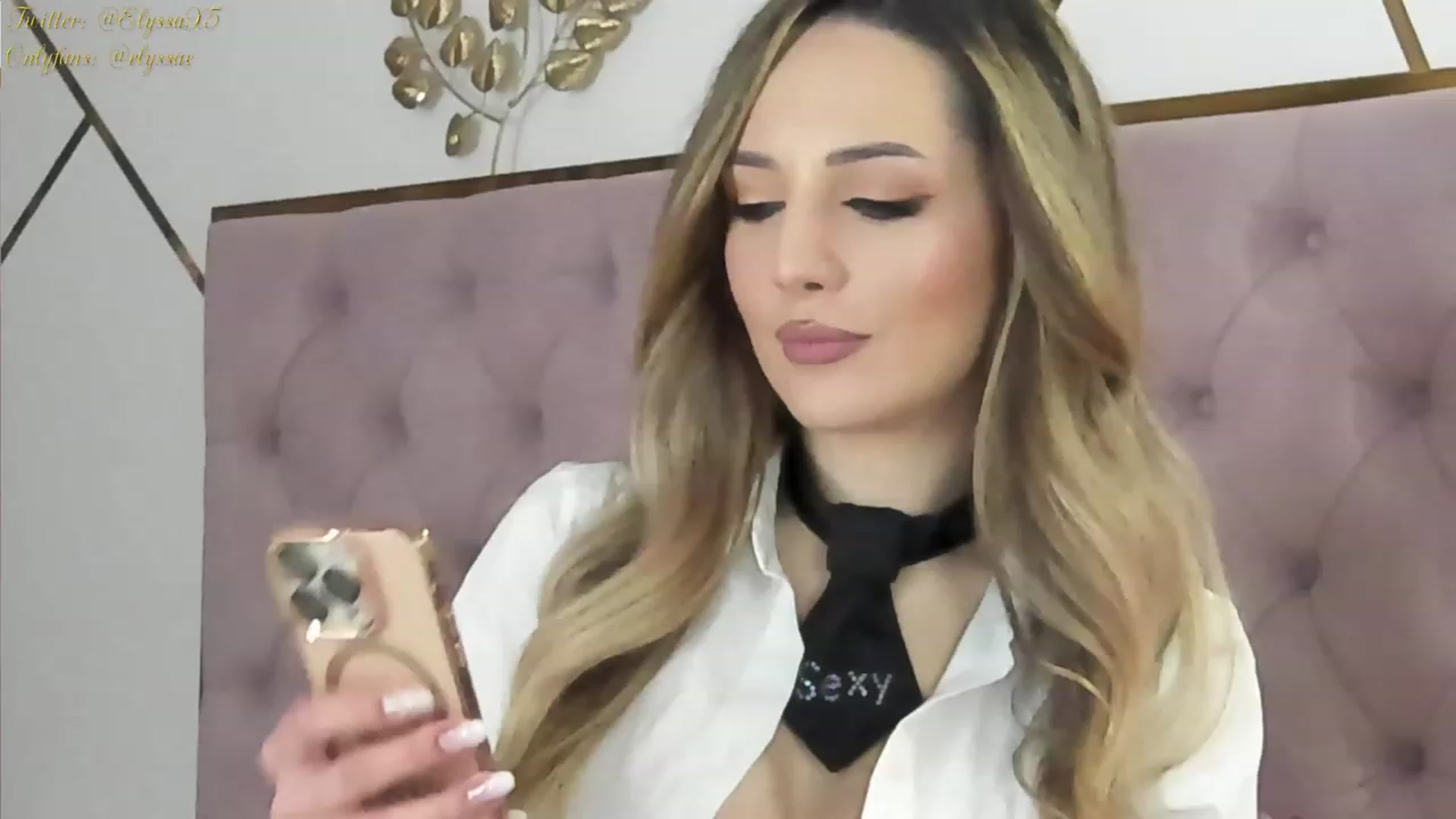 Gallery image thumbnail from Elyssa_'s myfreecams stream on, 12/12/2023, 15:54 image 11 of 20