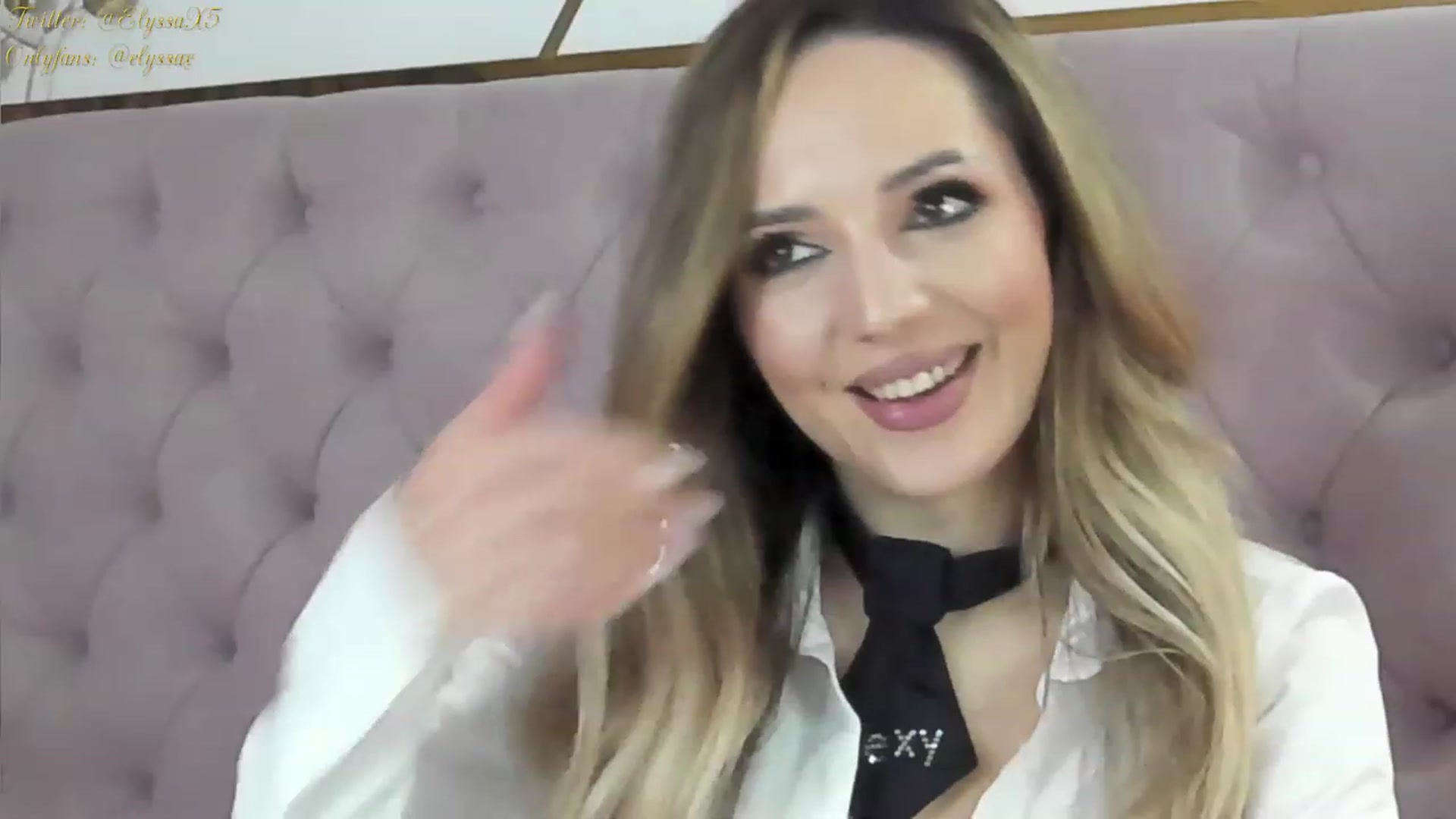 Gallery image thumbnail from Elyssa_'s myfreecams stream on, 12/12/2023, 17:12 image 6 of 20