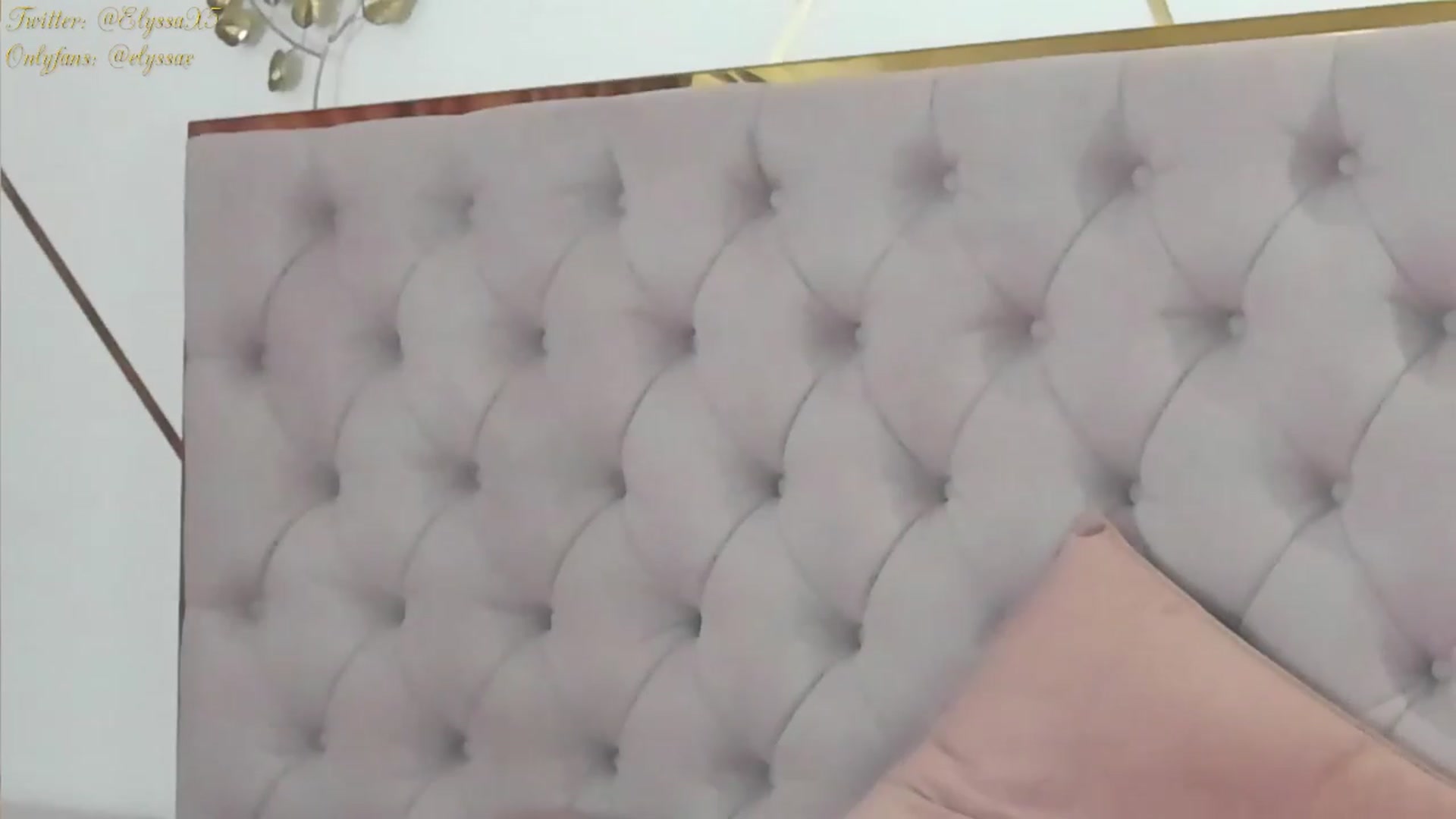 Gallery image thumbnail from Elyssa_'s myfreecams stream on, 04/15/2024, 08:56 image 2 of 20
