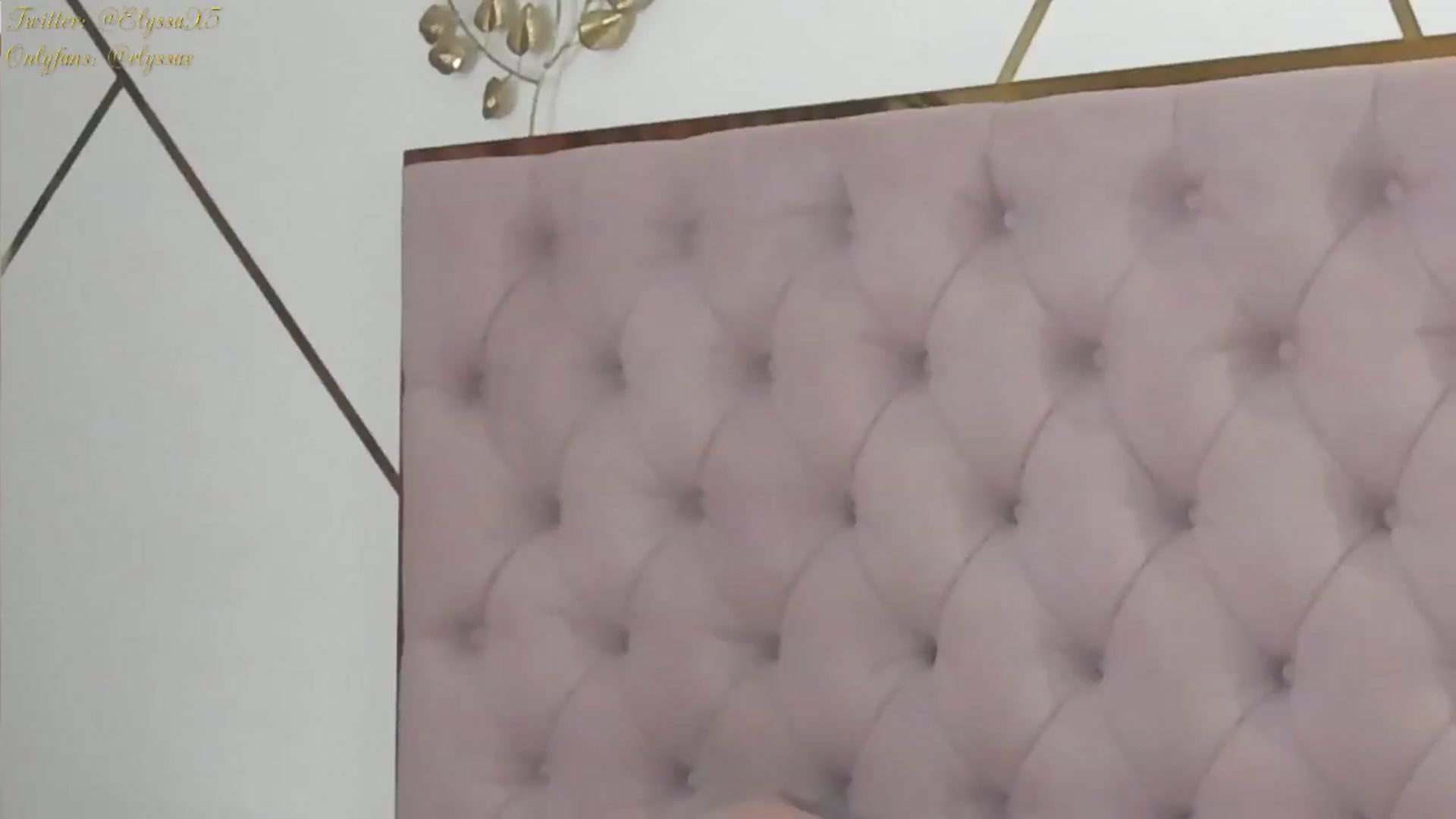 Gallery image thumbnail from Elyssa_'s myfreecams stream on, 04/23/2024, 13:22 image 7 of 20