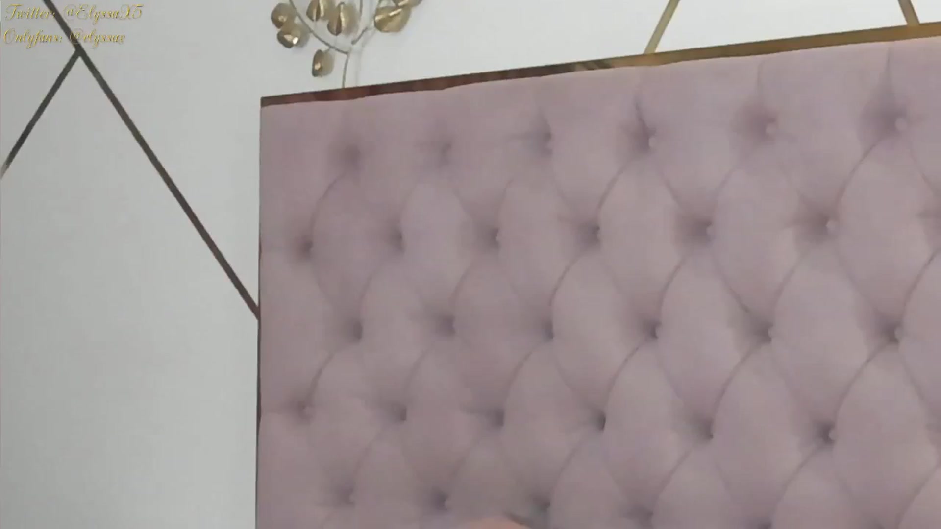 Gallery image thumbnail from Elyssa_'s myfreecams stream on, 04/23/2024, 13:22 image 10 of 20