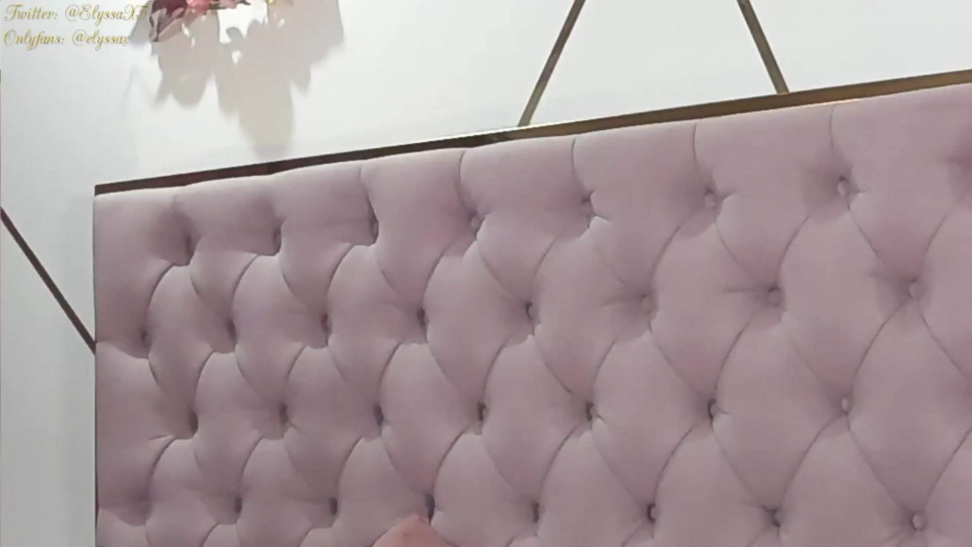 Gallery image thumbnail from Elyssa_'s myfreecams stream on, 10/28/2024, 14:41 image 16 of 20