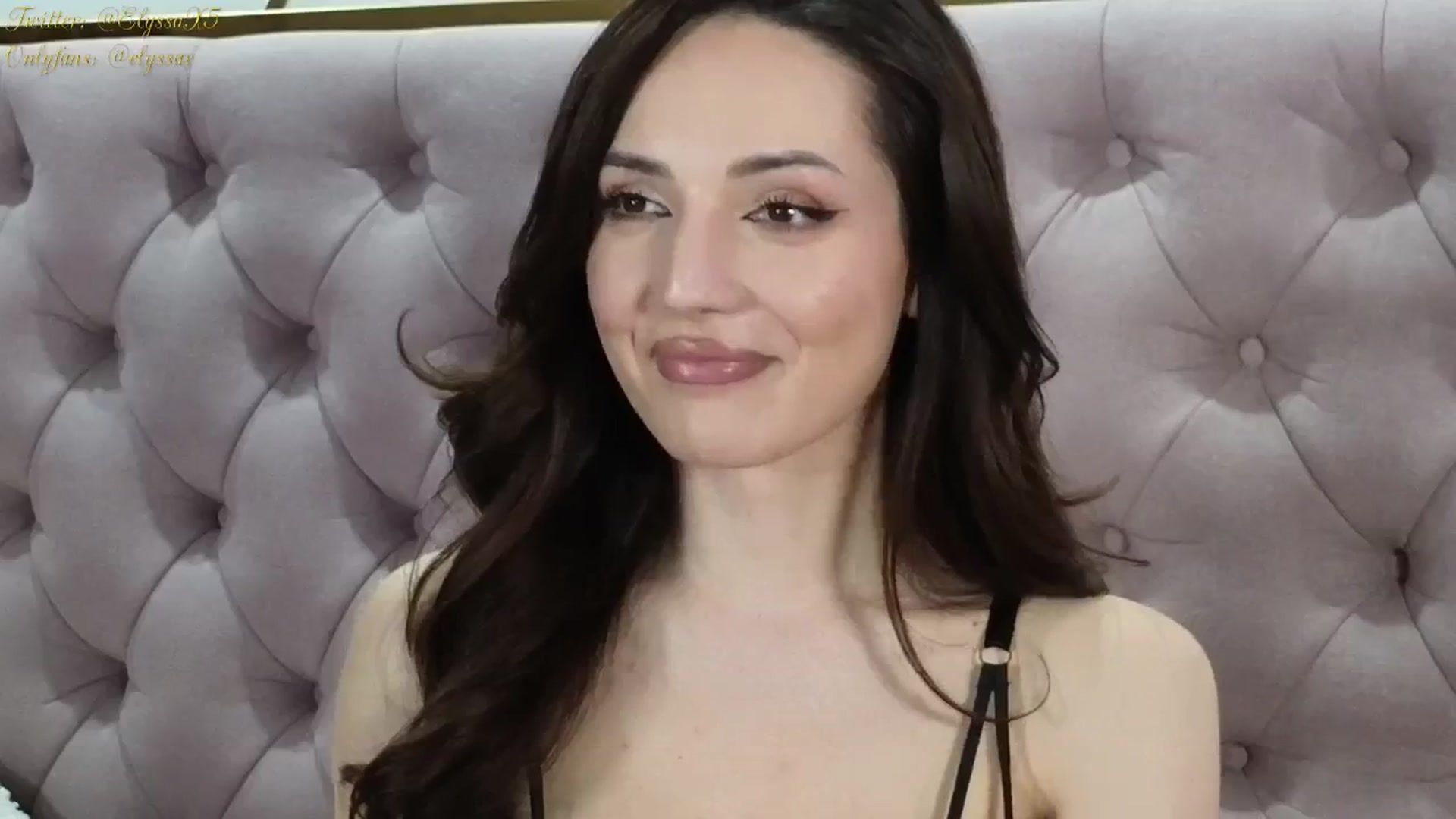 Gallery image thumbnail from Elyssa_'s myfreecams stream on, 12/06/2024, 16:27 image 13 of 20