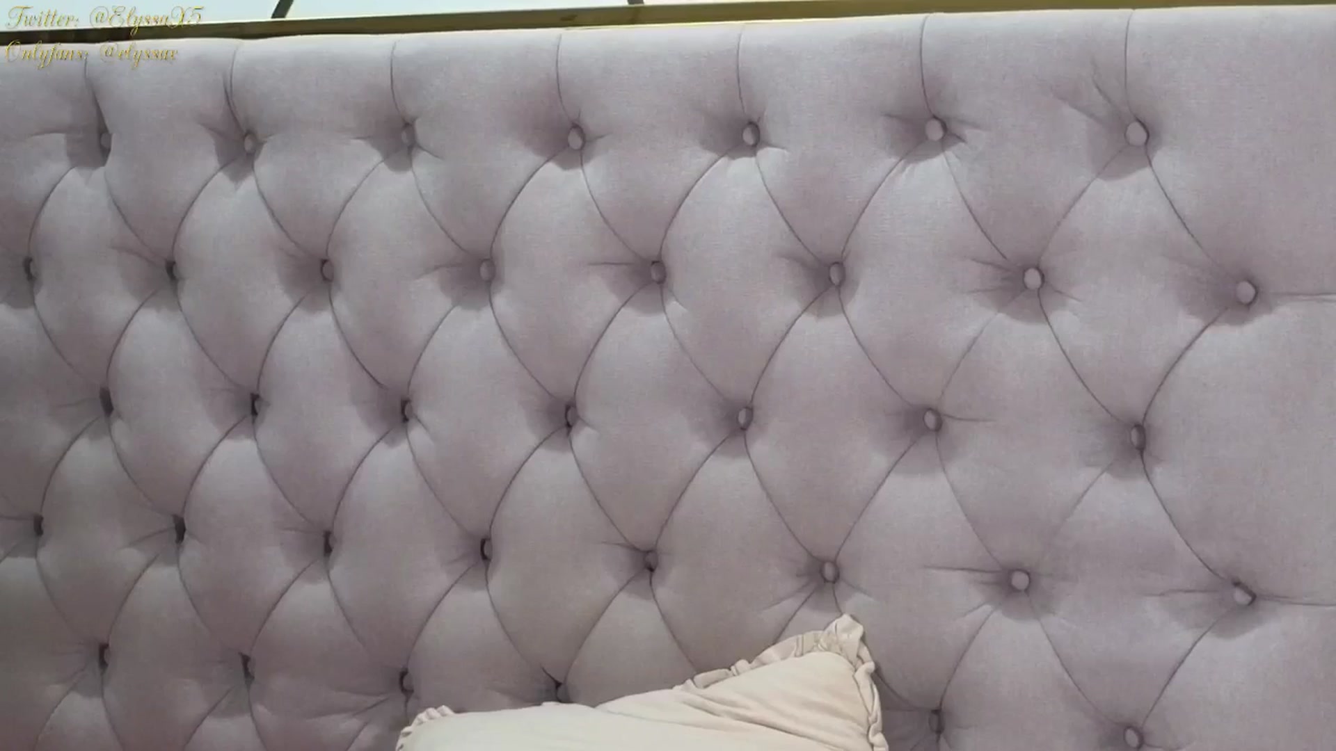 Gallery image thumbnail from Elyssa_'s myfreecams stream on, 01/27/2025, 16:26 image 3 of 20