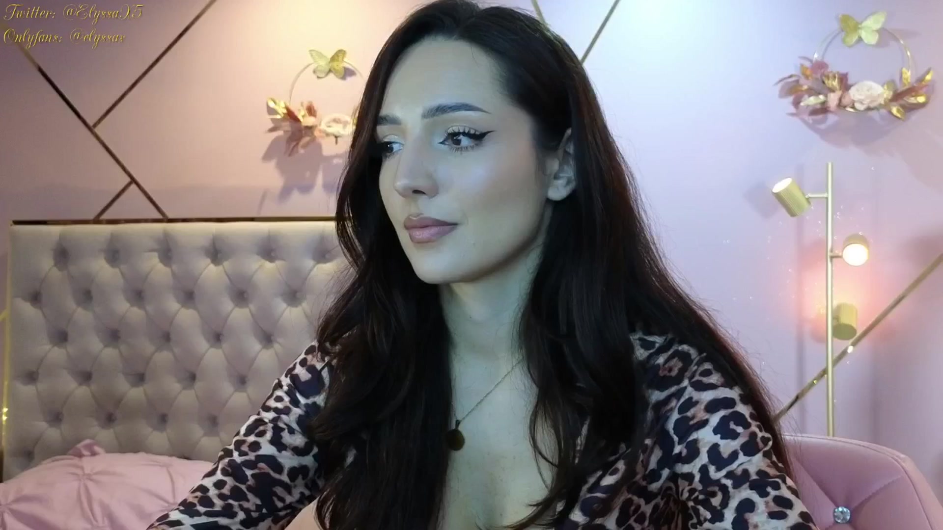 Gallery image thumbnail from Elyssa_'s myfreecams stream on, 11/15/2025, 22:04 image 18 of 20