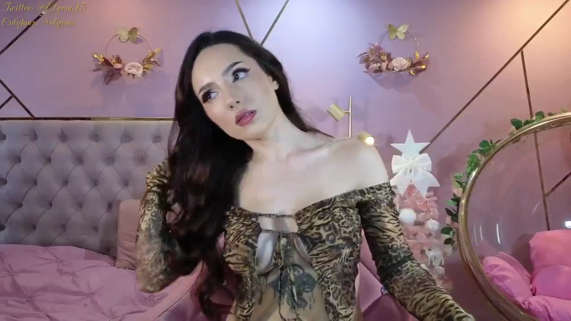 Gallery image thumbnail from Elyssa_'s myfreecams stream on, 01/09/2026, 13:53 image 6 of 20
