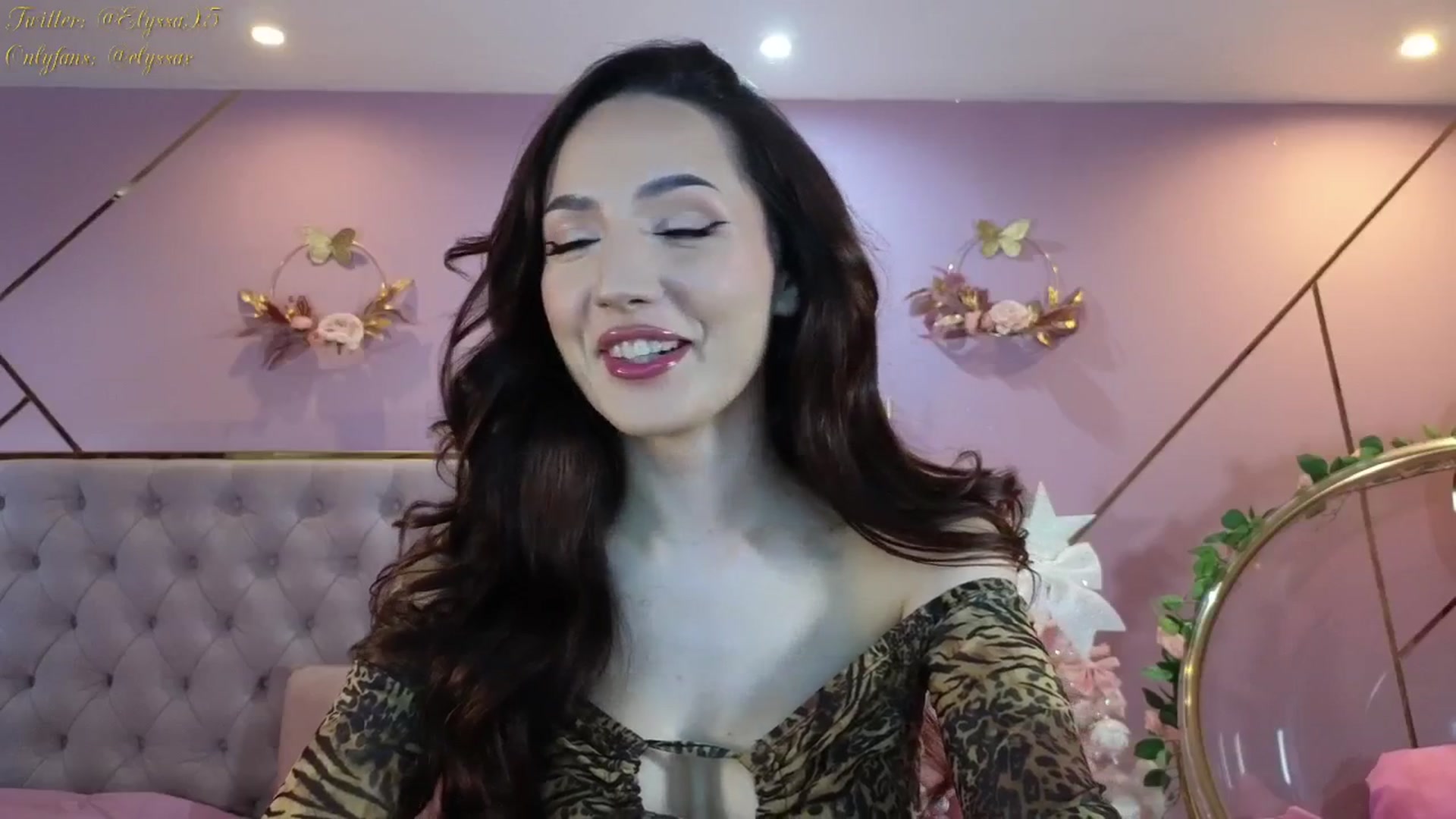 Gallery image thumbnail from Elyssa_'s myfreecams stream on, 01/09/2026, 13:53 image 12 of 20