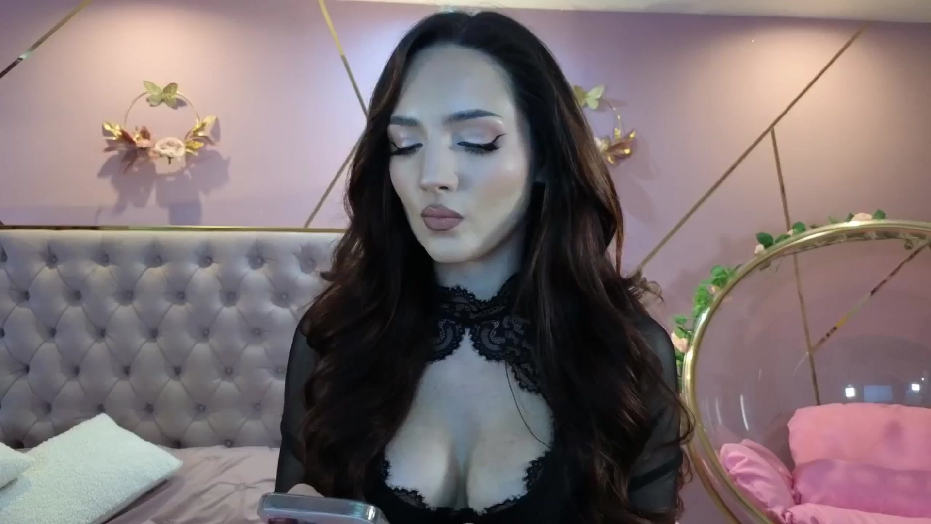 Gallery image thumbnail from Elyssa_'s myfreecams stream on, 02/03/2026, 14:22 image 17 of 20