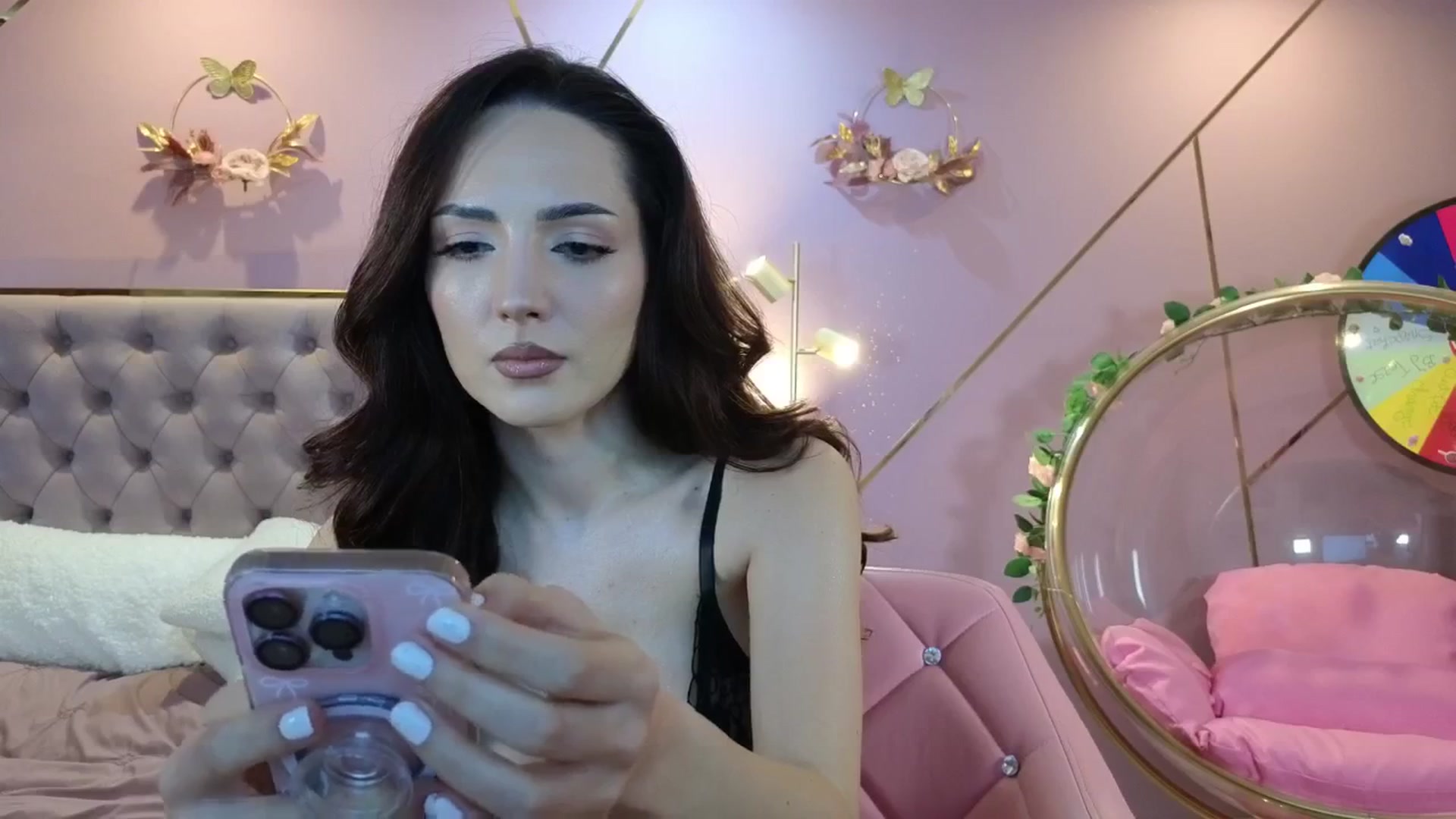 Gallery image thumbnail from Elyssa_'s myfreecams stream on, 02/06/2026, 11:34 image 5 of 20