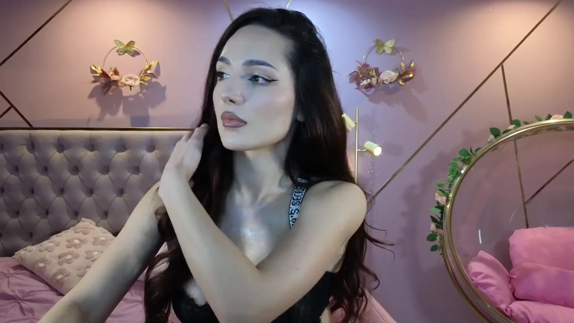 Gallery image thumbnail from Elyssa_'s myfreecams stream on, 02/17/2026, 14:56 image 13 of 20