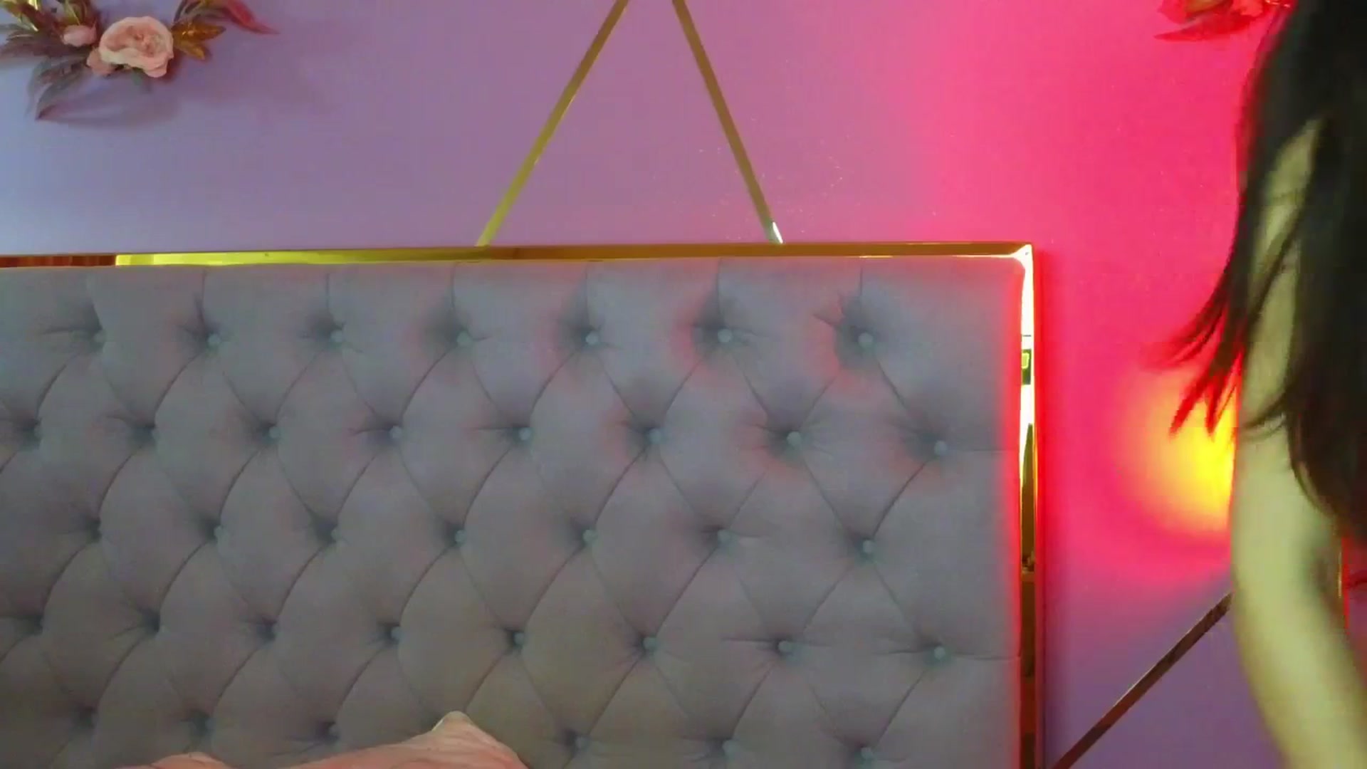 Gallery image thumbnail from Elyssa_'s myfreecams stream on, 04/24/2026, 04:34 image 13 of 20