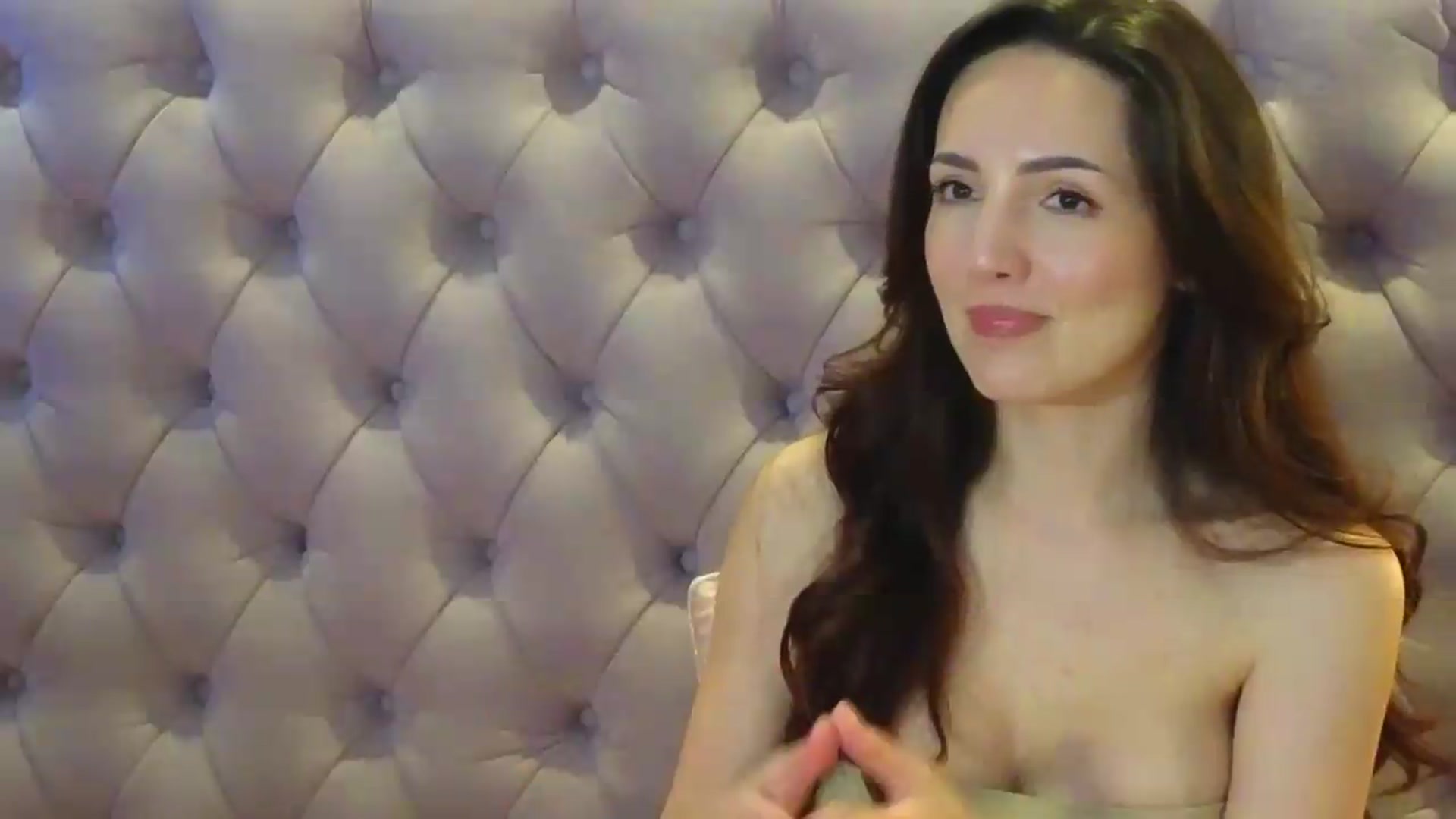 Gallery image thumbnail from Elyssa_'s myfreecams stream on, 05/05/2026, 08:26 image 5 of 20