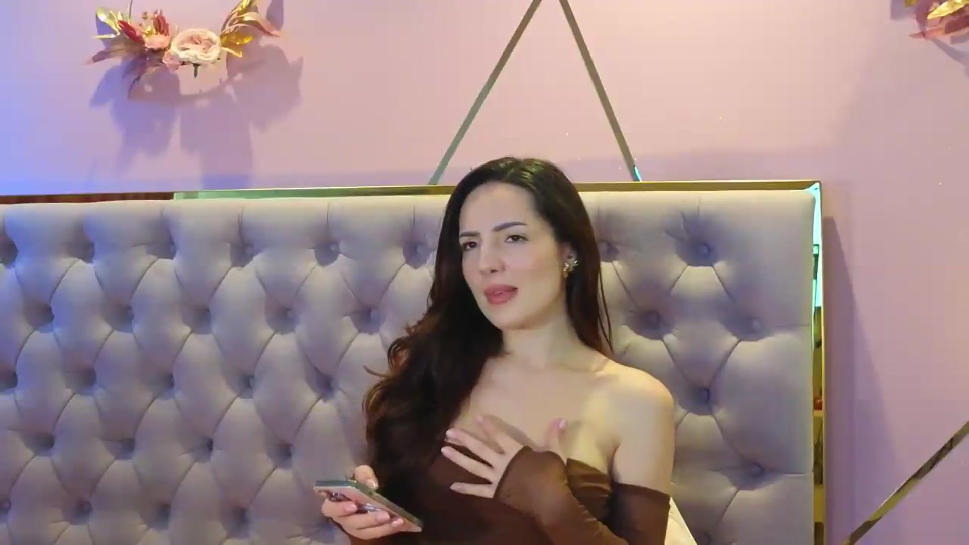 Gallery image thumbnail from Elyssa_'s myfreecams stream on, 05/08/2026, 08:23 image 11 of 20