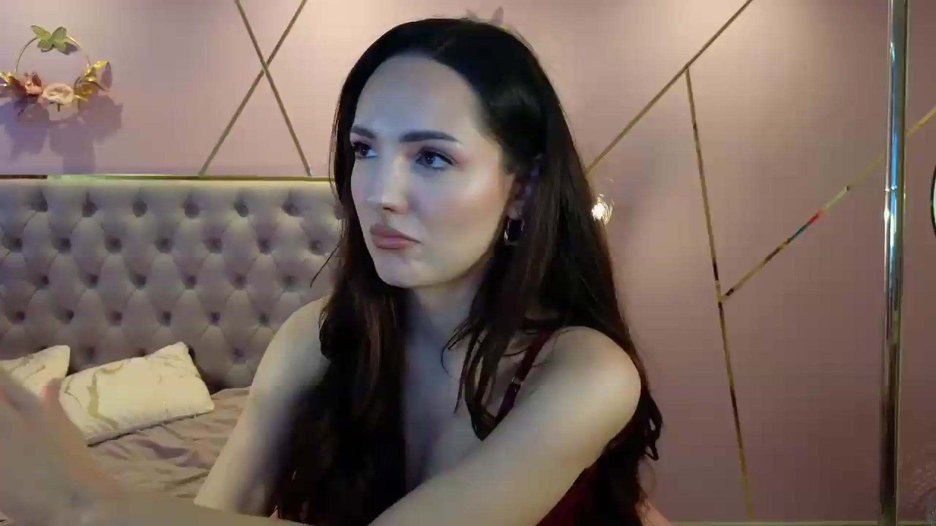 Gallery image thumbnail from Elyssa_'s myfreecams stream on, 05/14/2026, 09:17 image 16 of 20