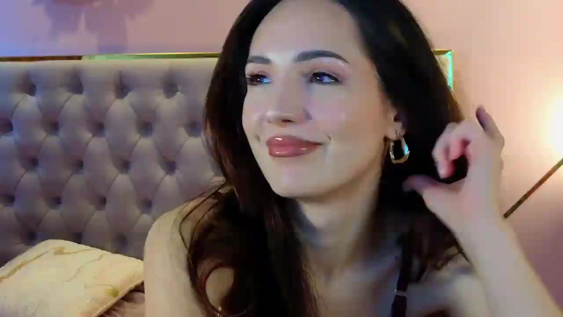 Gallery image thumbnail from Elyssa_'s myfreecams stream on, 05/14/2026, 12:27 image 9 of 20