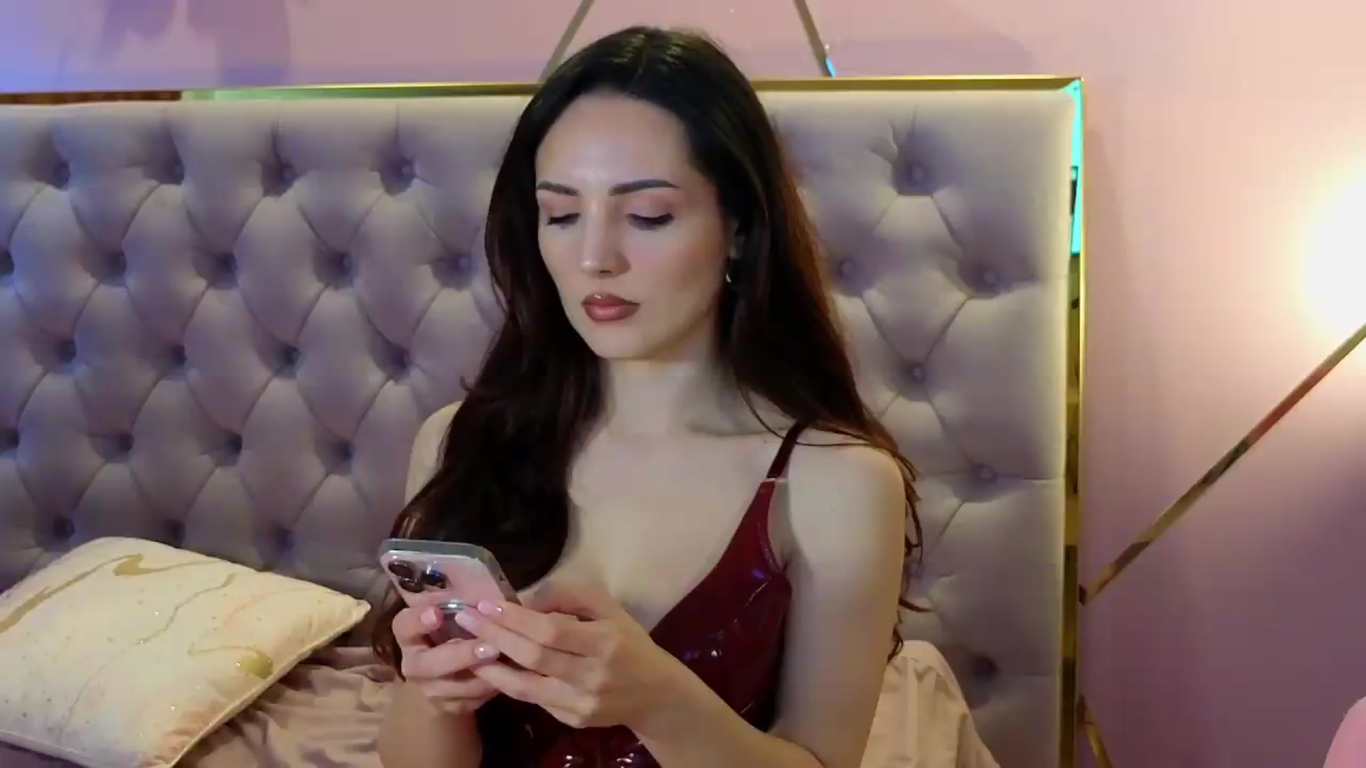 Gallery image thumbnail from Elyssa_'s myfreecams stream on, 05/14/2026, 12:27 image 13 of 20