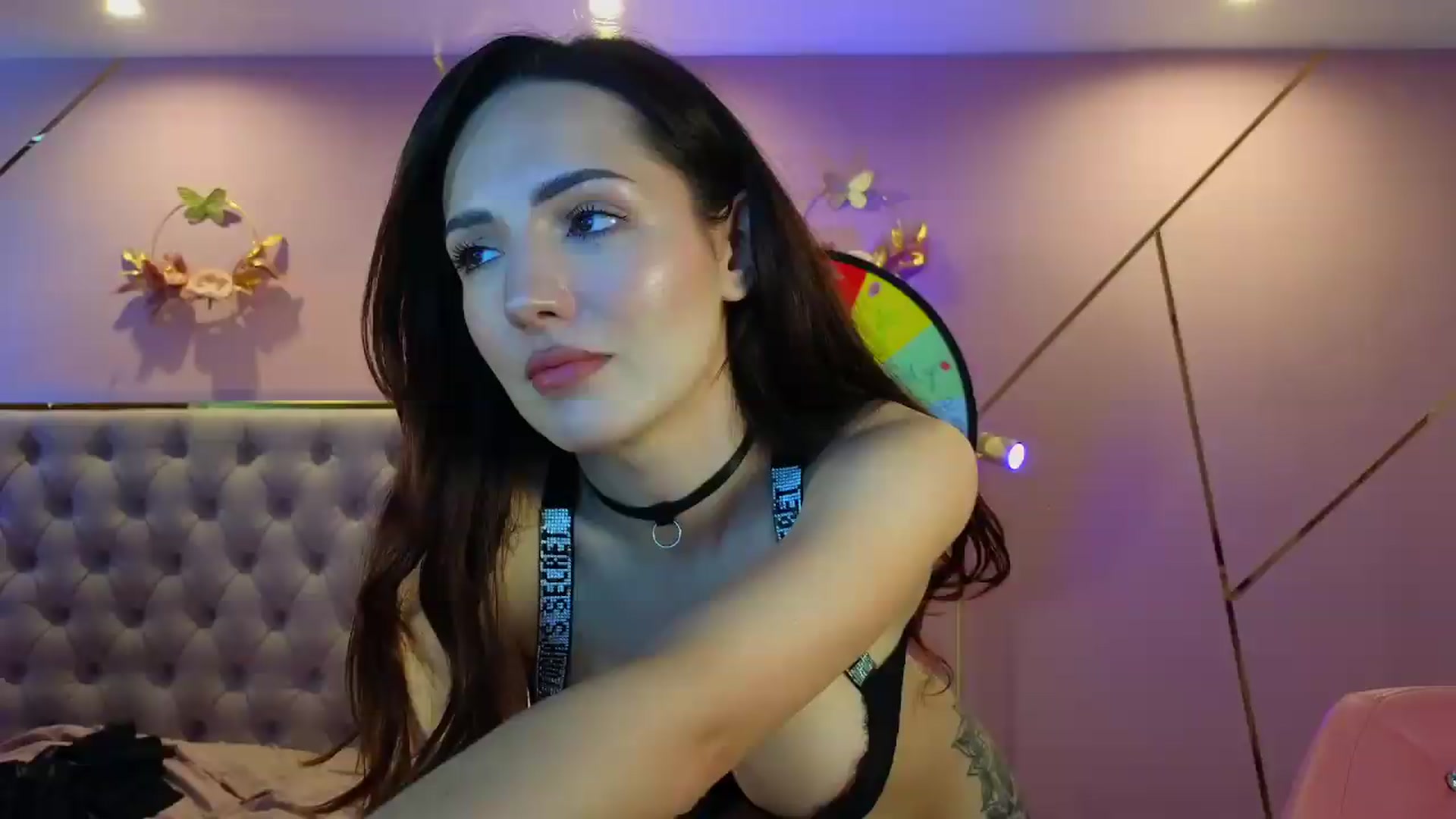 Gallery image thumbnail from Elyssa_'s myfreecams stream on, 05/15/2026, 08:53 image 1 of 20