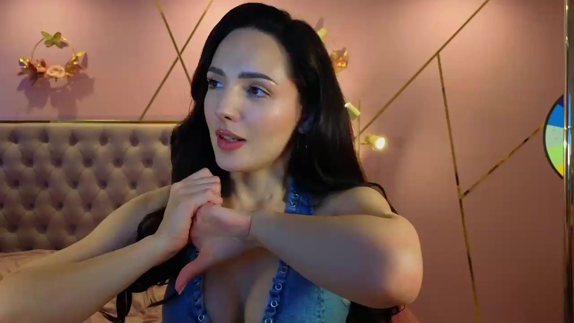 Gallery image thumbnail from Elyssa_'s myfreecams stream on, 05/21/2026, 10:15 image 11 of 20