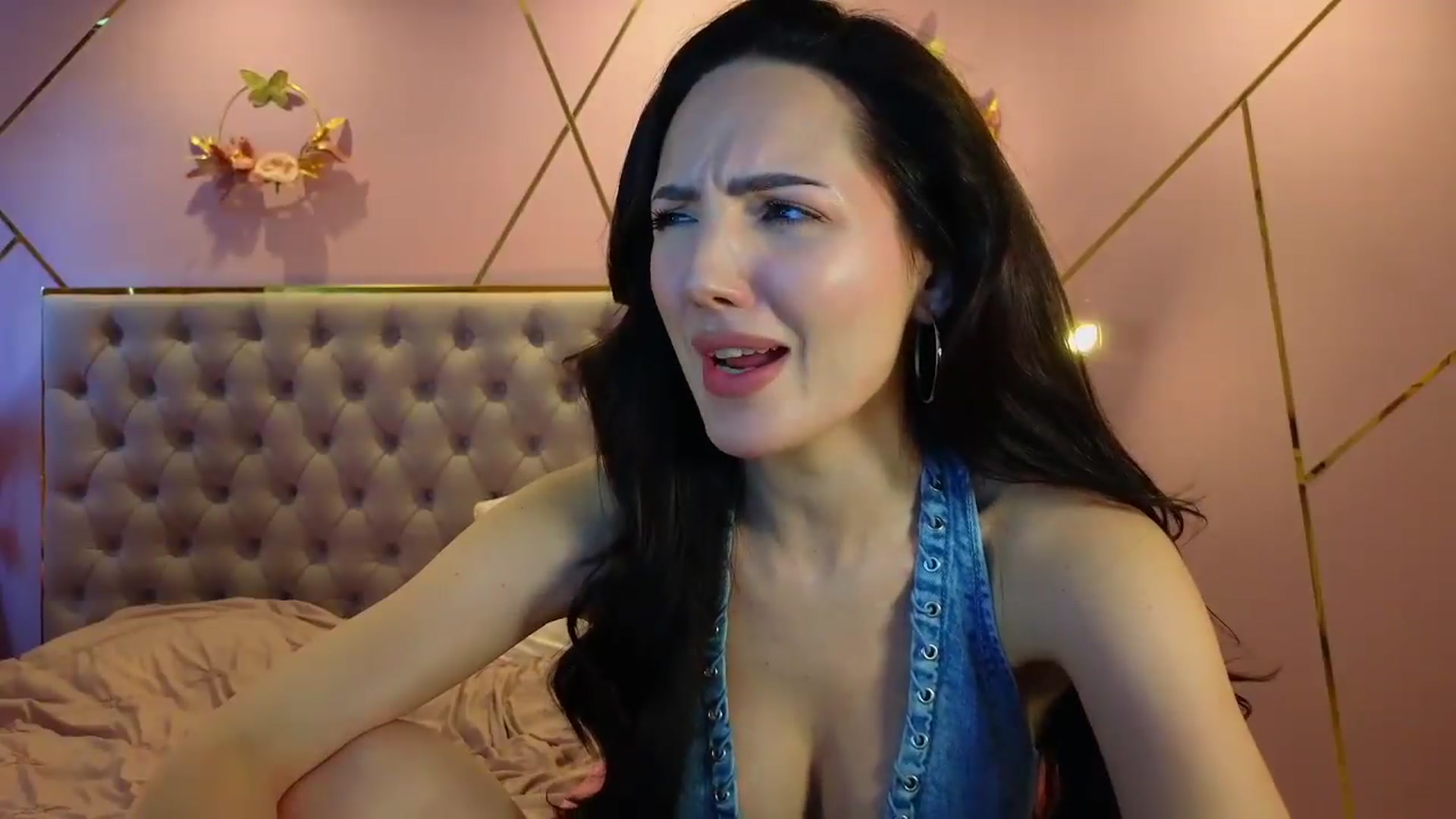 Gallery image thumbnail from Elyssa_'s myfreecams stream on, 05/21/2026, 10:15 image 20 of 20