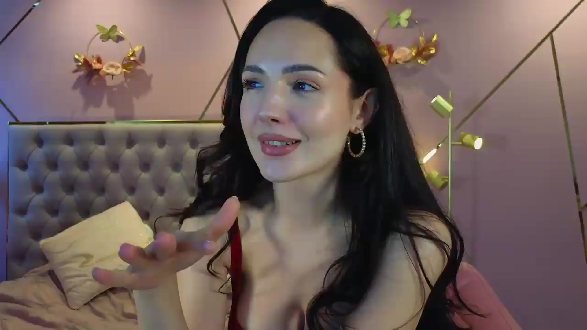 Gallery image thumbnail from Elyssa_'s myfreecams stream on, 05/22/2026, 10:23 image 9 of 20