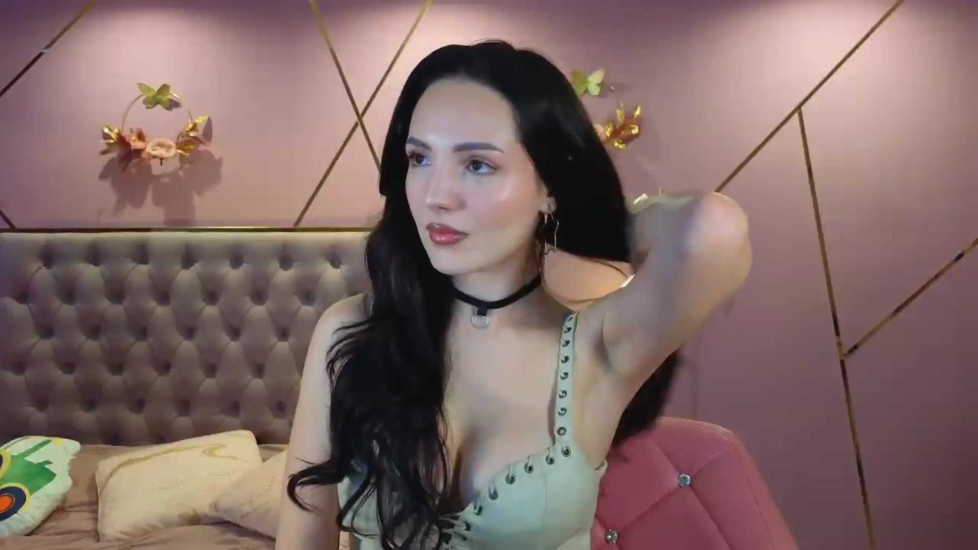 Gallery image thumbnail from Elyssa_'s myfreecams stream on, 05/23/2026, 05:35 image 4 of 20