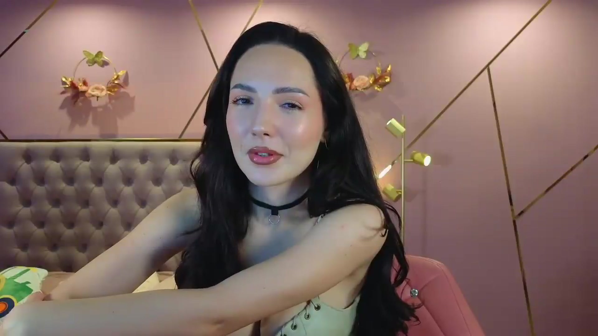 Gallery image thumbnail from Elyssa_'s myfreecams stream on, 05/23/2026, 05:35 image 3 of 20