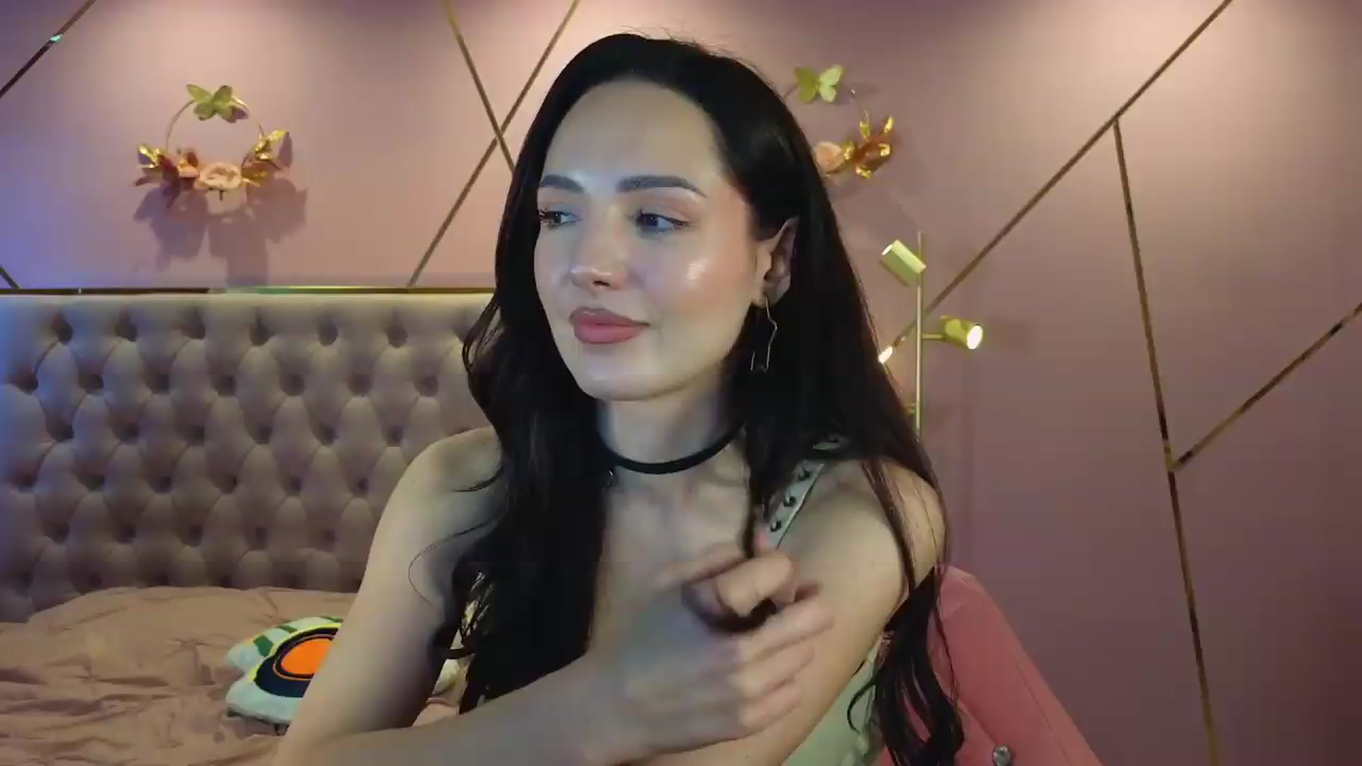 Gallery image thumbnail from Elyssa_'s myfreecams stream on, 05/23/2026, 07:45 image 16 of 20