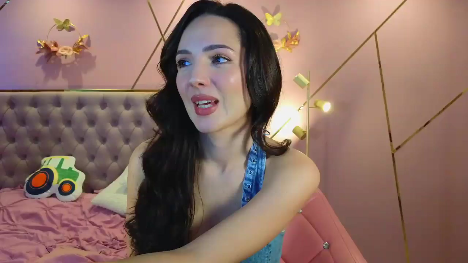 Gallery image thumbnail from Elyssa_'s myfreecams stream on, 06/03/2026, 08:07 image 7 of 20