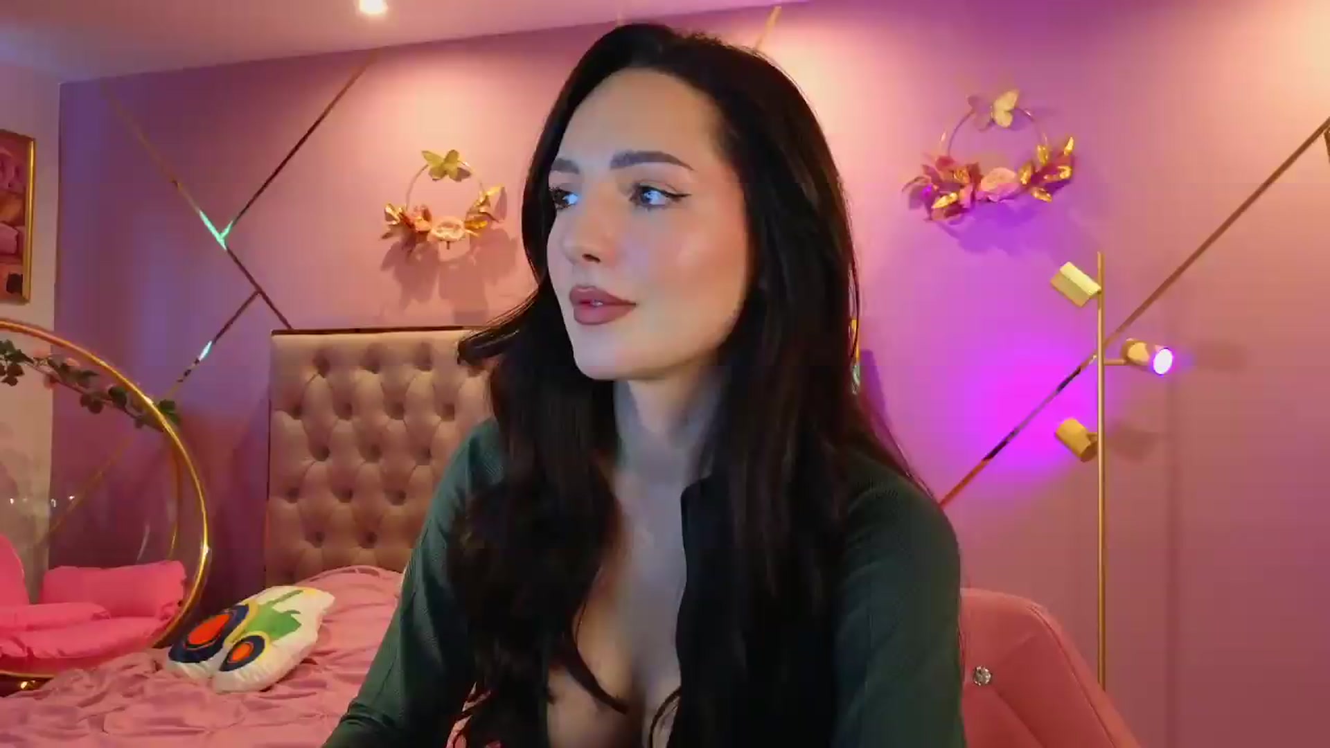 Gallery image thumbnail from Elyssa_'s myfreecams stream on, 06/12/2026, 06:19 image 9 of 20