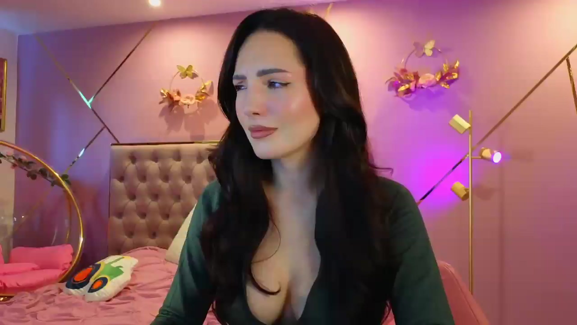 Gallery image thumbnail from Elyssa_'s myfreecams stream on, 06/12/2026, 06:19 image 11 of 20