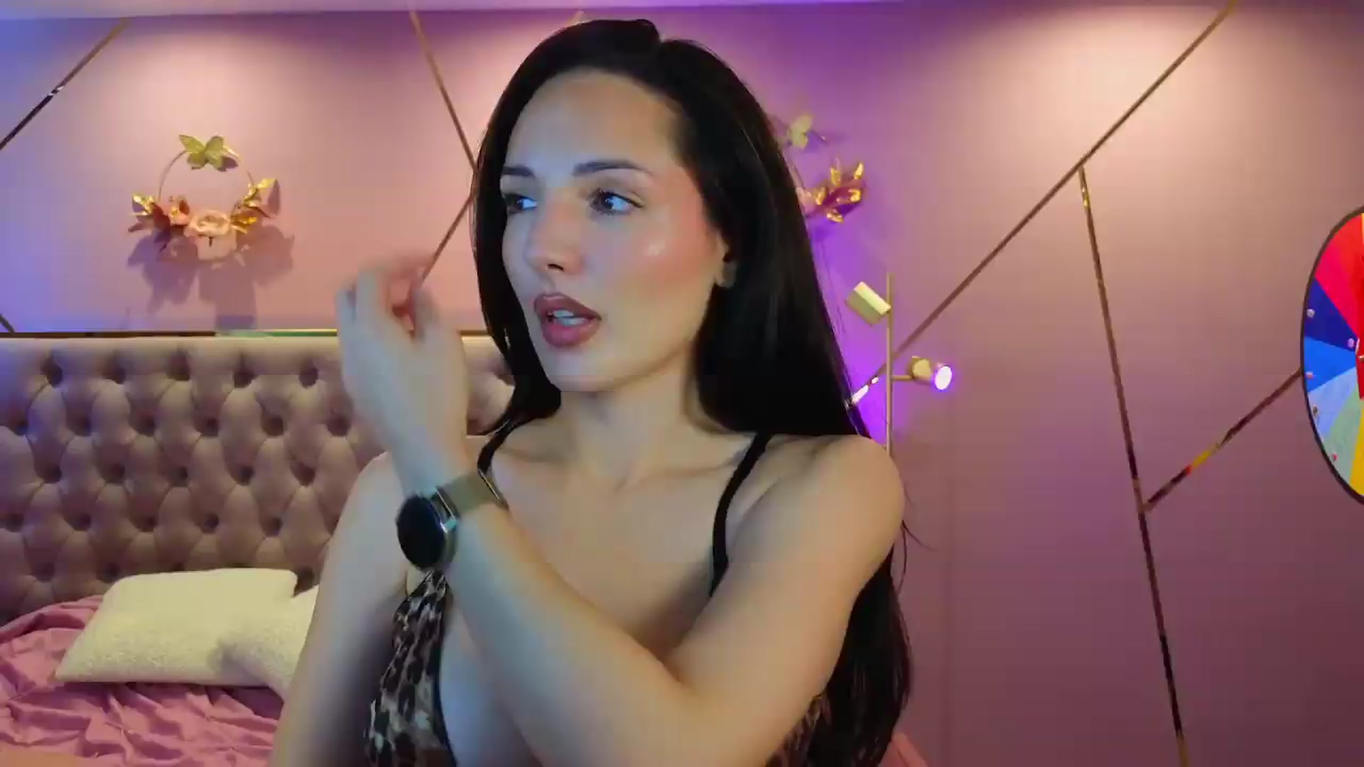 Gallery image thumbnail from Elyssa_'s myfreecams stream on, 06/19/2026, 08:25 image 2 of 20