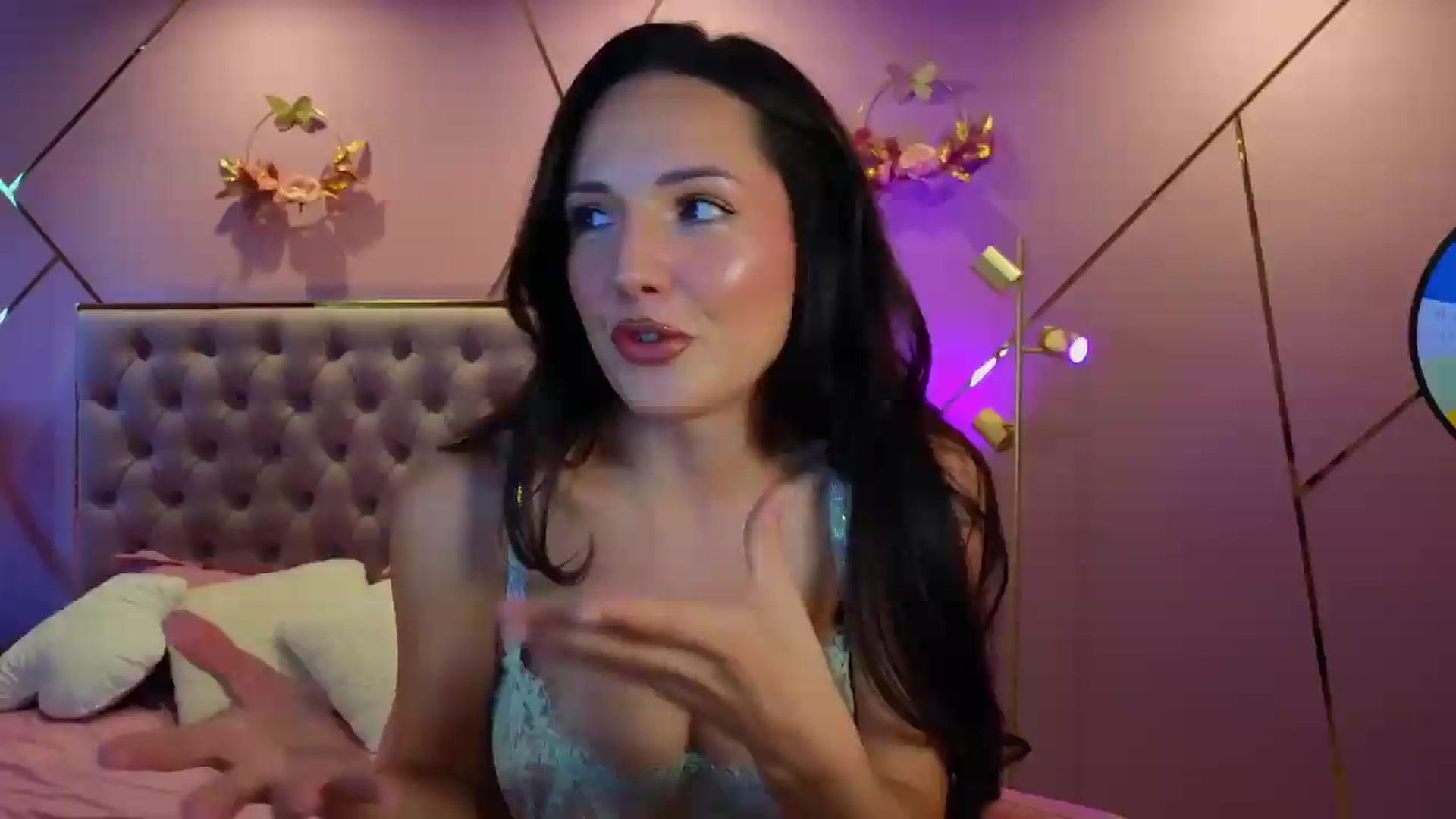 Gallery image thumbnail from Elyssa_'s myfreecams stream on, 07/27/2026, 07:14 image 6 of 20