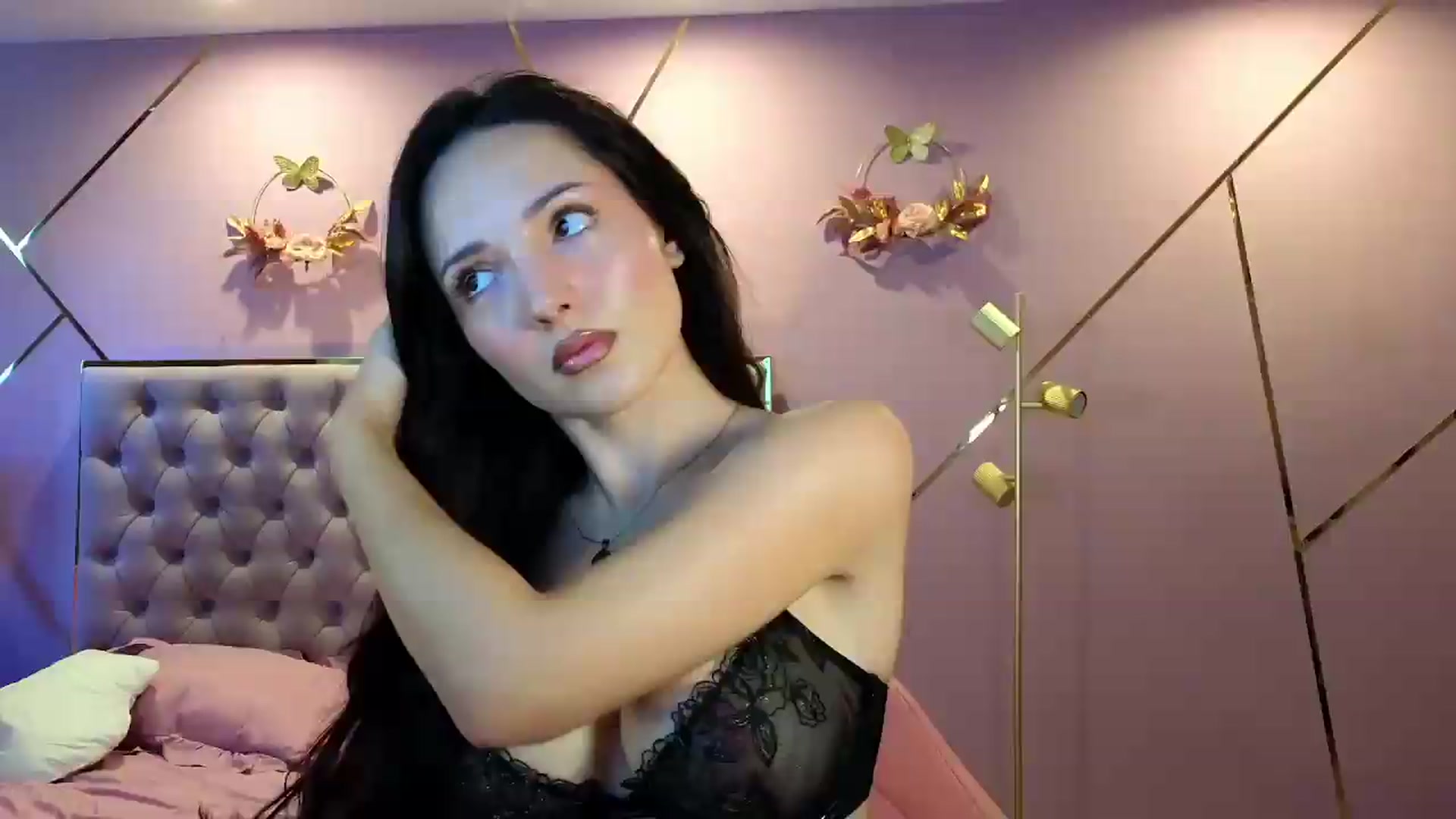 Gallery image thumbnail from Elyssa_'s myfreecams stream on, 08/11/2026, 07:42 image 2 of 20