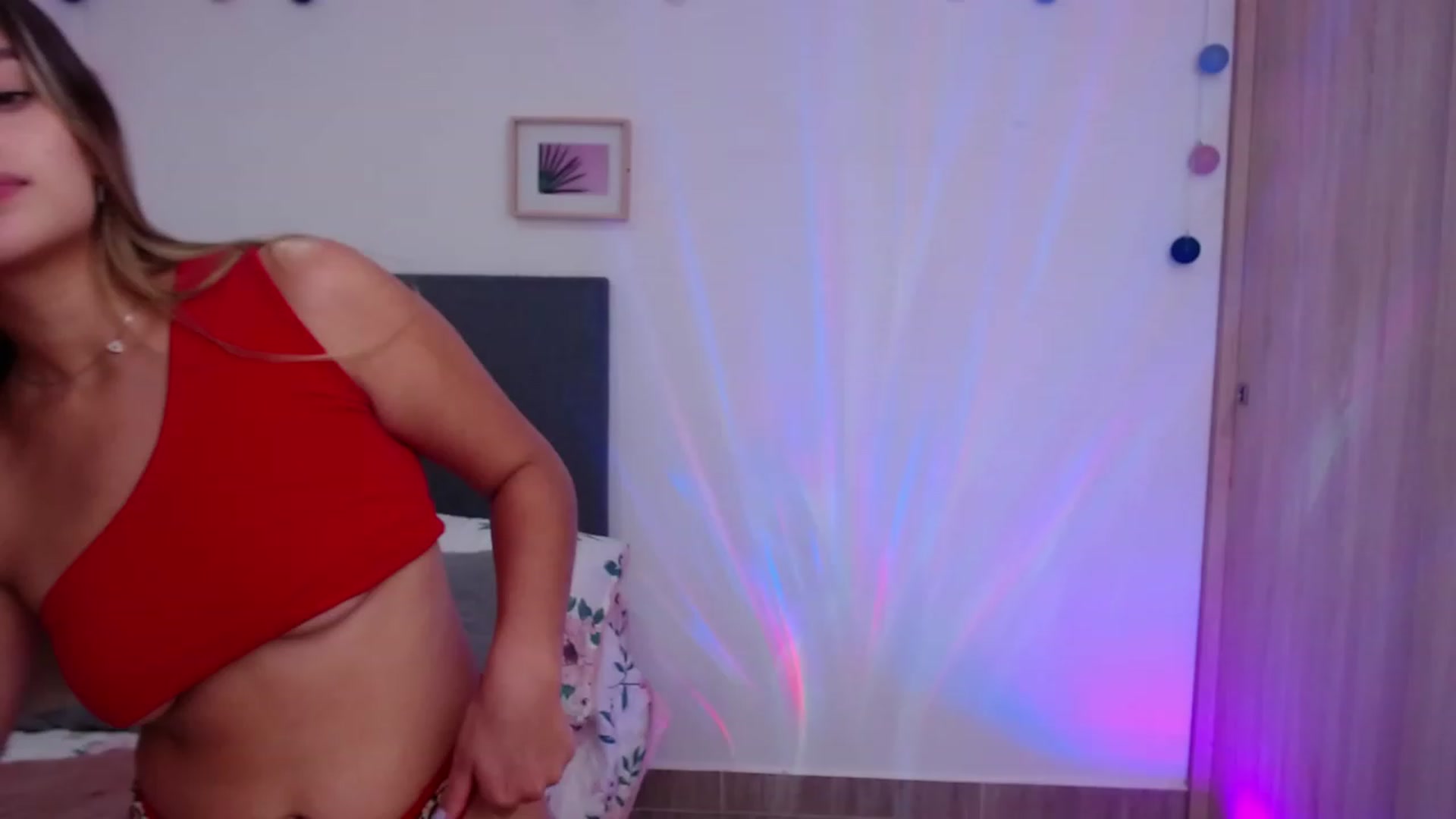Gallery image thumbnail from Elzee's myfreecams stream on, 11/18/2022, 06:55 image 12 of 20