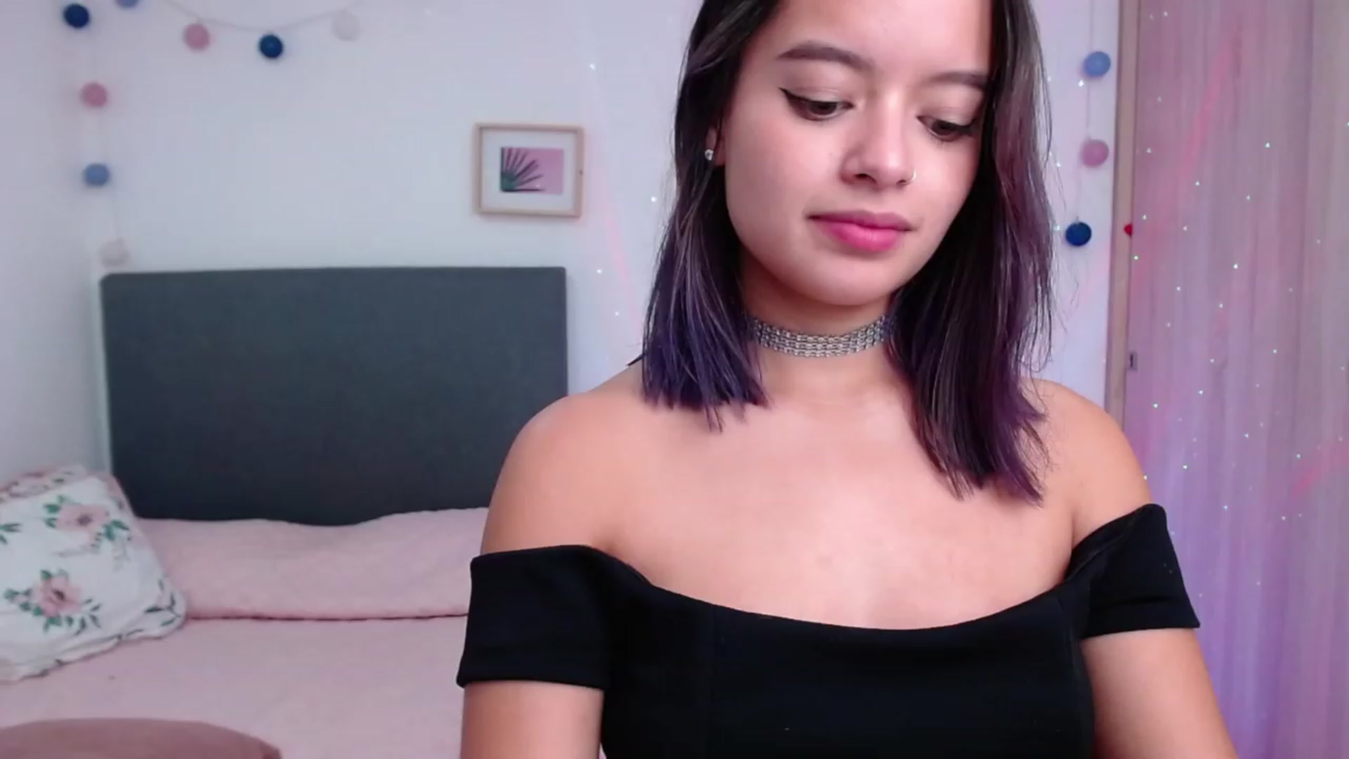 Gallery image thumbnail from Elzee's myfreecams stream on, 12/11/2022, 09:12 image 13 of 20