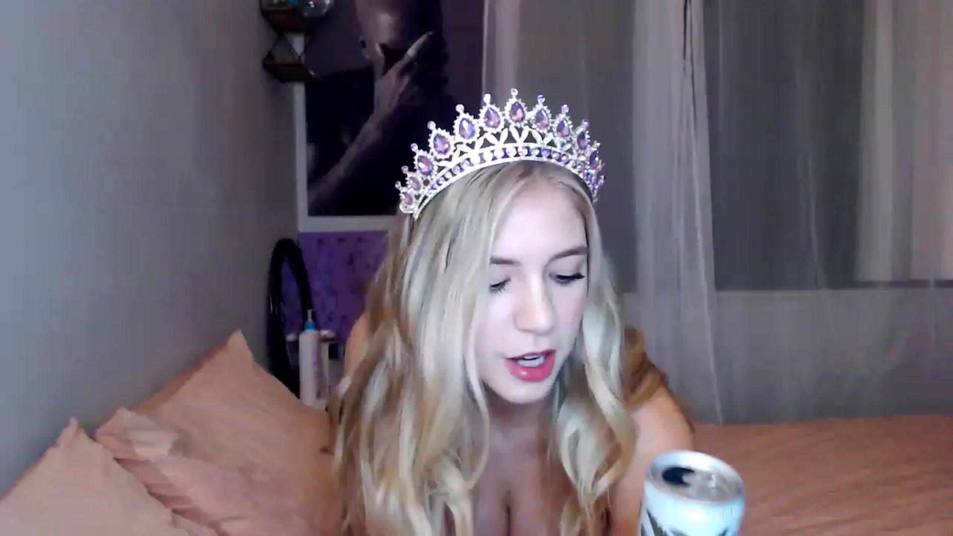Gallery image thumbnail from Em_babyxx's myfreecams stream on, 02/10/2023, 04:58 image 5 of 20