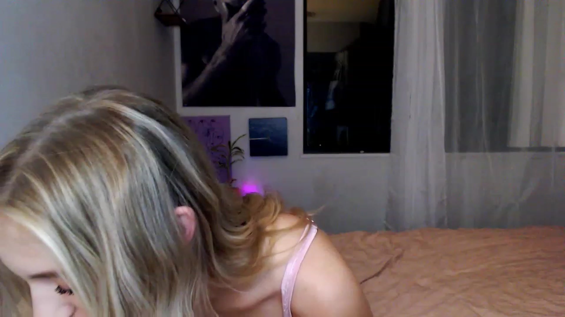 Gallery image thumbnail from Em_babyxx's myfreecams stream on, 02/10/2023, 05:30 image 20 of 20